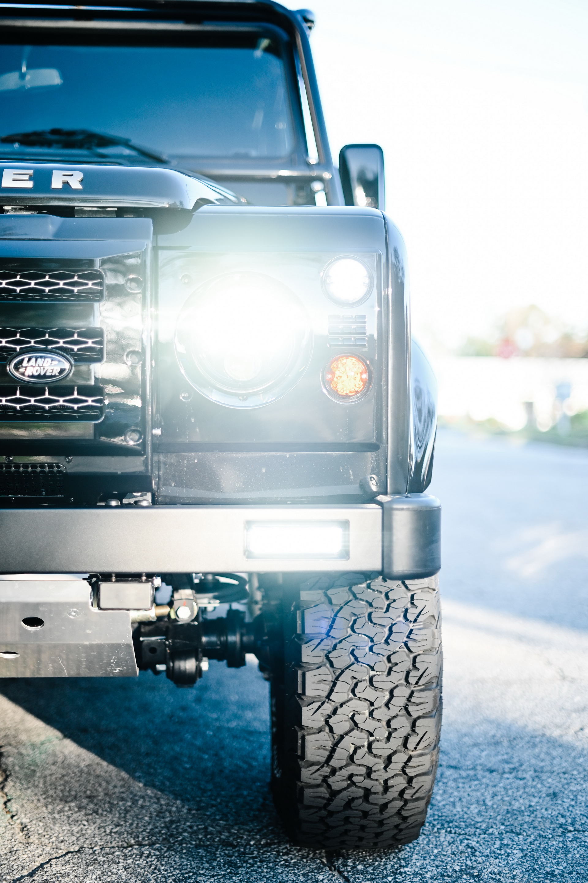 Osprey’s Land Rover Defender 90 Has Classic Looks, Modern Power