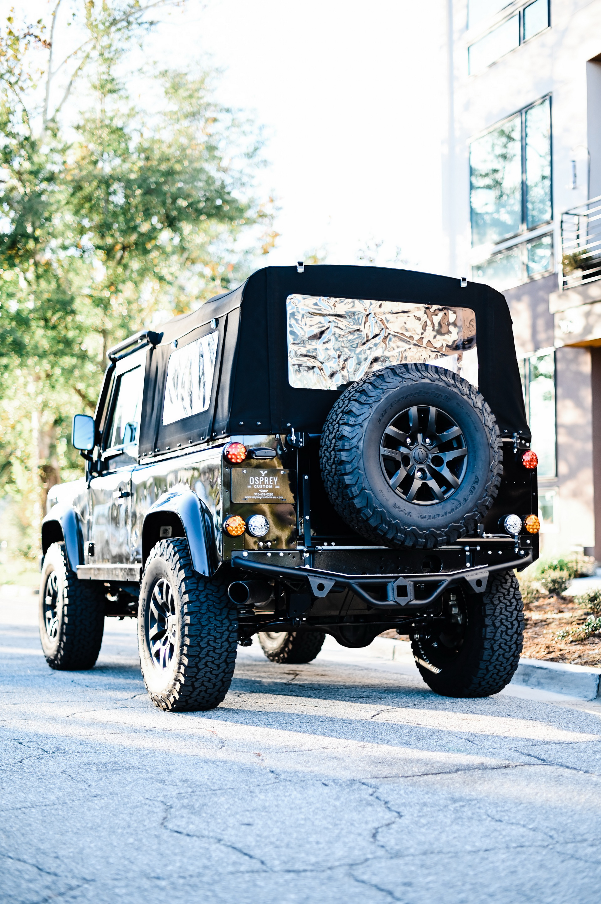 Osprey’s Land Rover Defender 90 Has Classic Looks, Modern Power