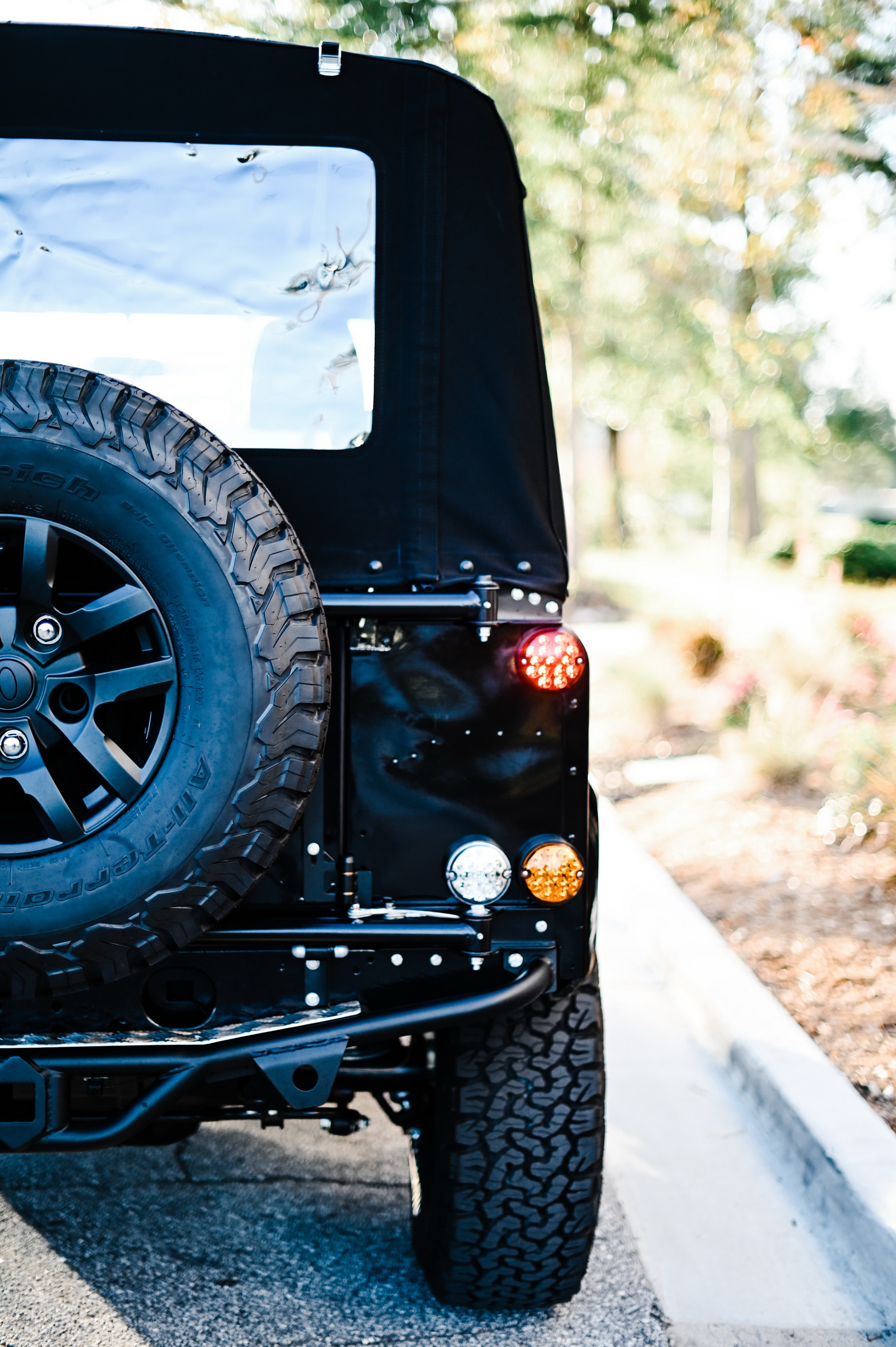 Osprey’s Land Rover Defender 90 Has Classic Looks, Modern Power