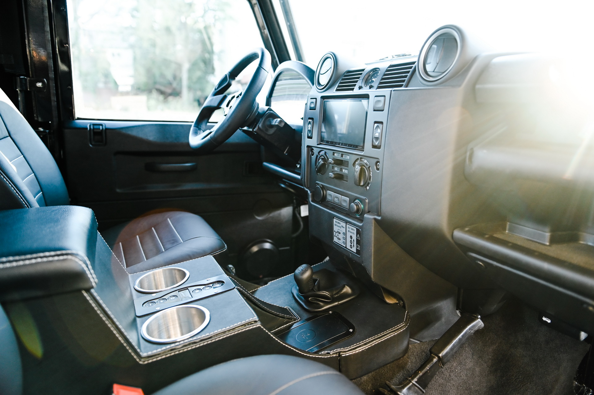 Osprey’s Land Rover Defender 90 Has Classic Looks, Modern Power