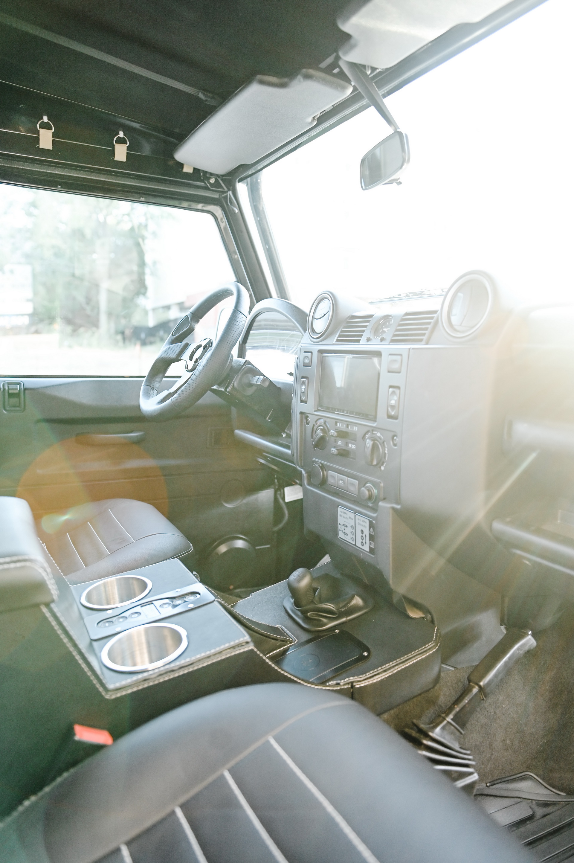 Osprey’s Land Rover Defender 90 Has Classic Looks, Modern Power