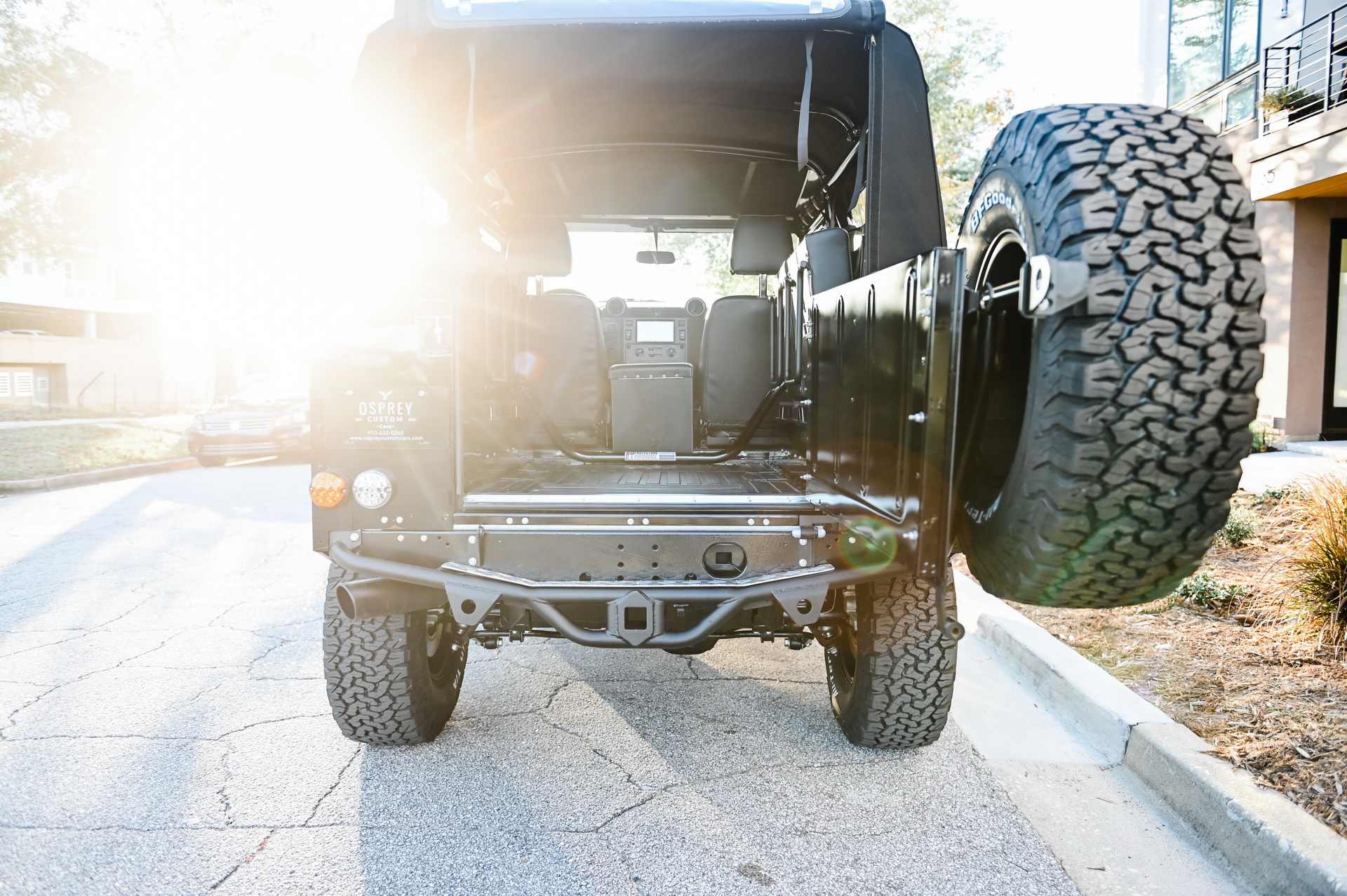 Osprey’s Land Rover Defender 90 Has Classic Looks, Modern Power