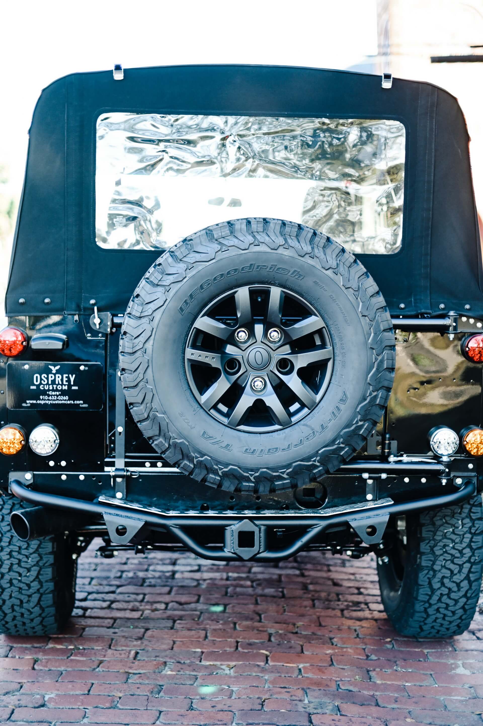 Osprey’s Land Rover Defender 90 Has Classic Looks, Modern Power