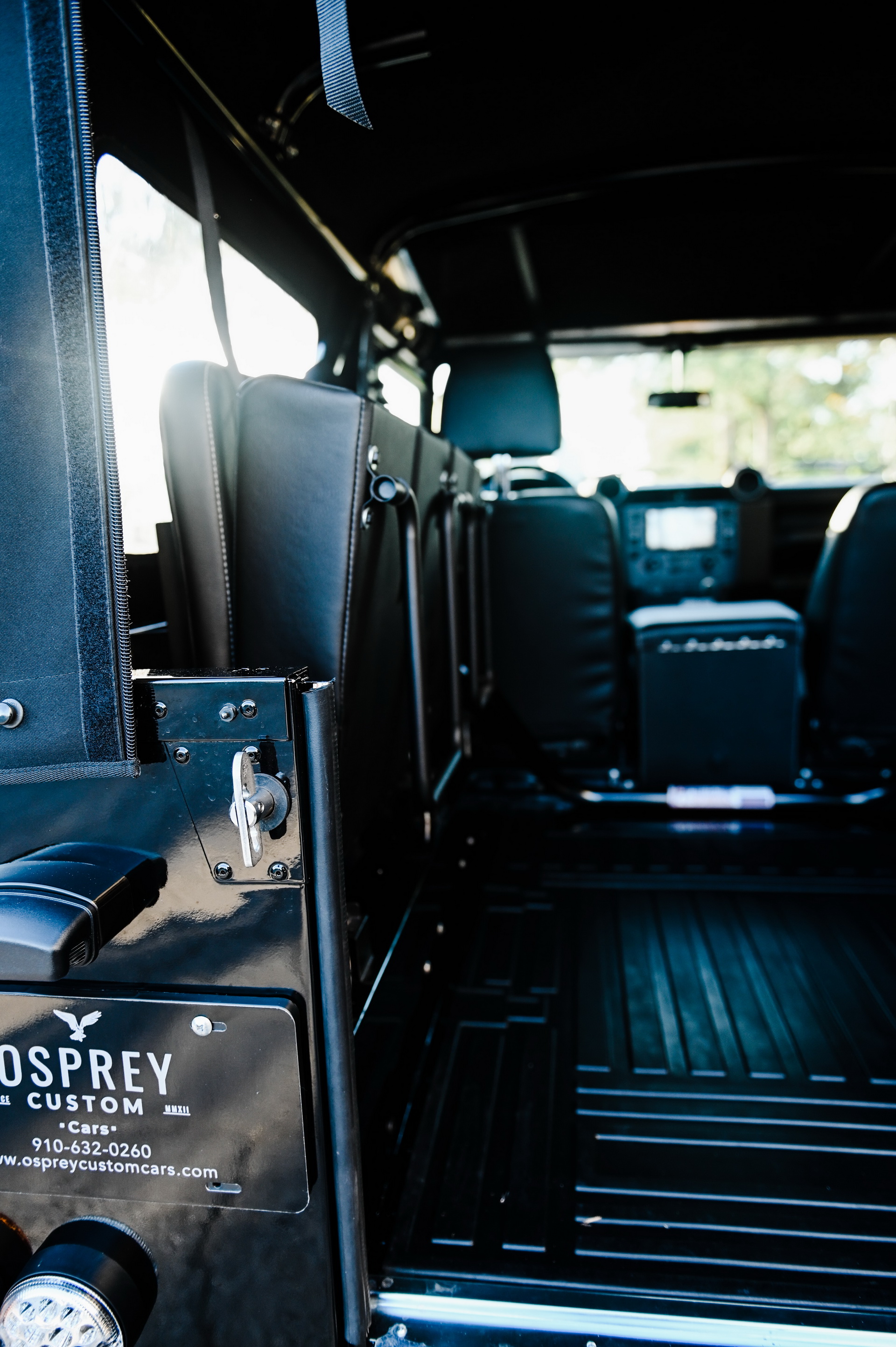 Osprey’s Land Rover Defender 90 Has Classic Looks, Modern Power