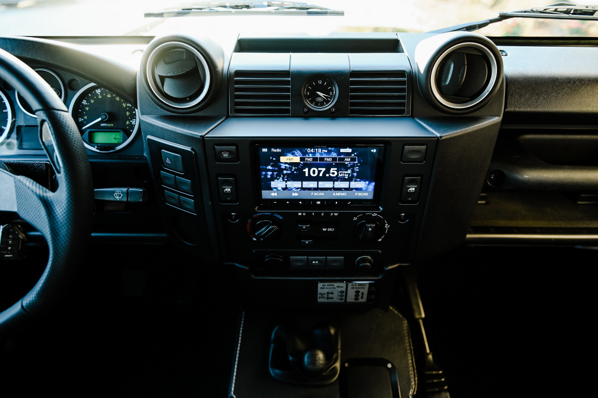 Osprey’s Land Rover Defender 90 Has Classic Looks, Modern Power