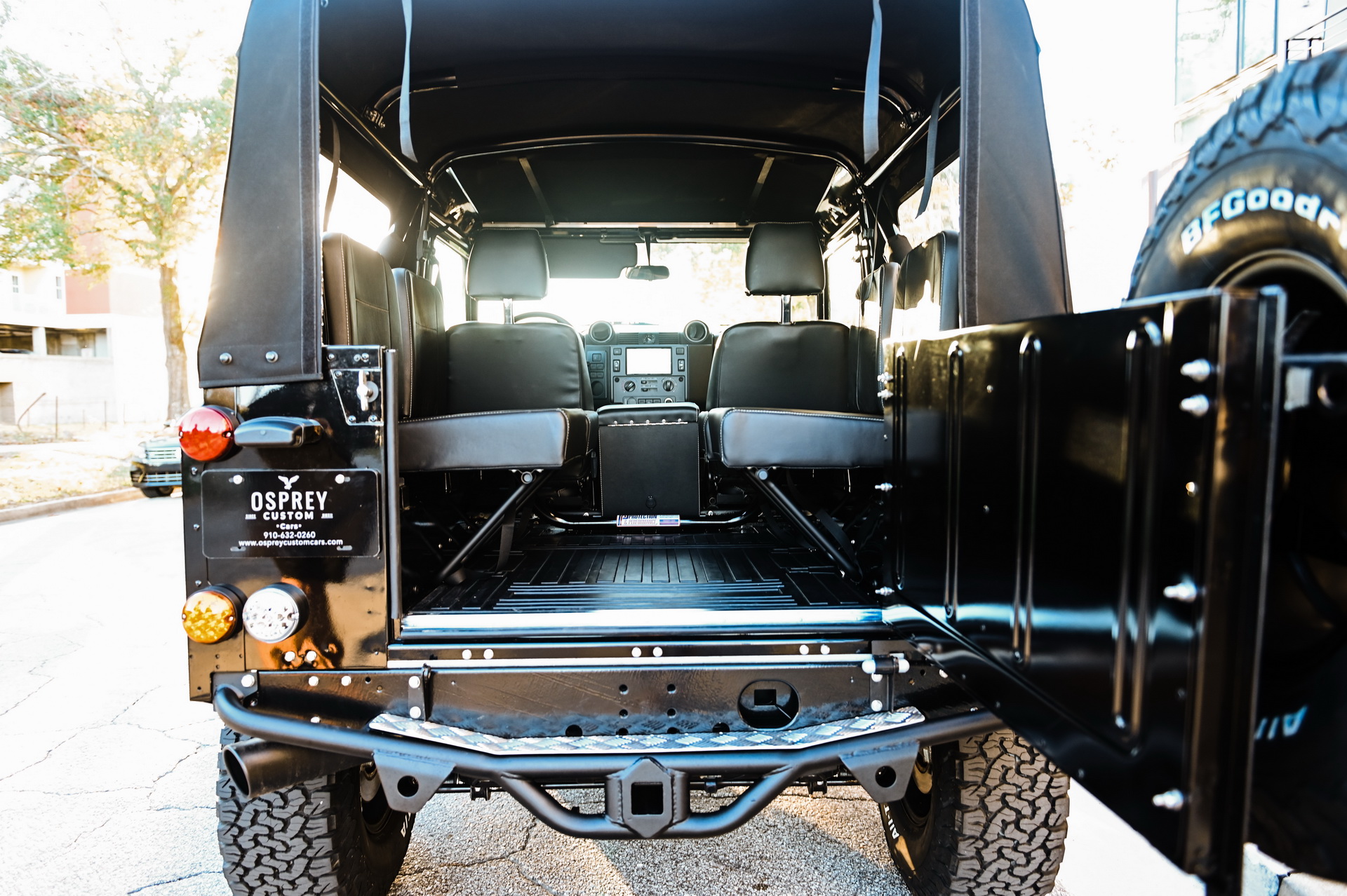 Osprey’s Land Rover Defender 90 Has Classic Looks, Modern Power