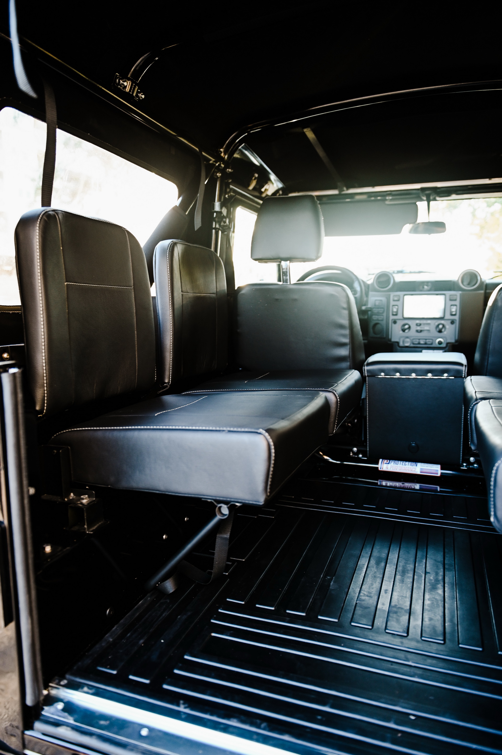 Osprey’s Land Rover Defender 90 Has Classic Looks, Modern Power