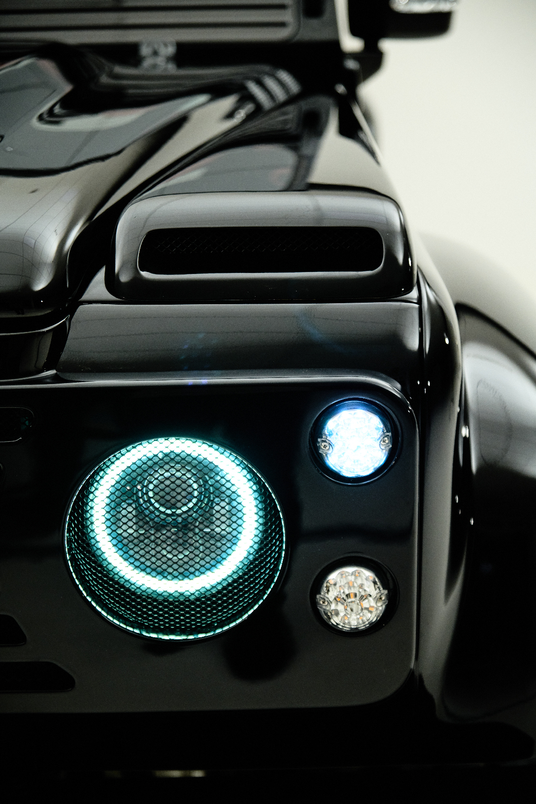 Ares Design Breathes New Life Into Classic Land Rover Defender 110 SW With Spec 1.2 Limited Edition