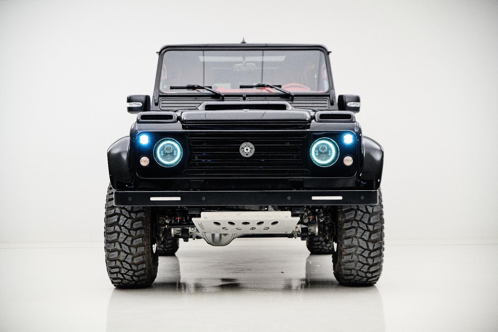 Ares Design Breathes New Life Into Classic Land Rover Defender 110 SW With Spec 1.2 Limited Edition