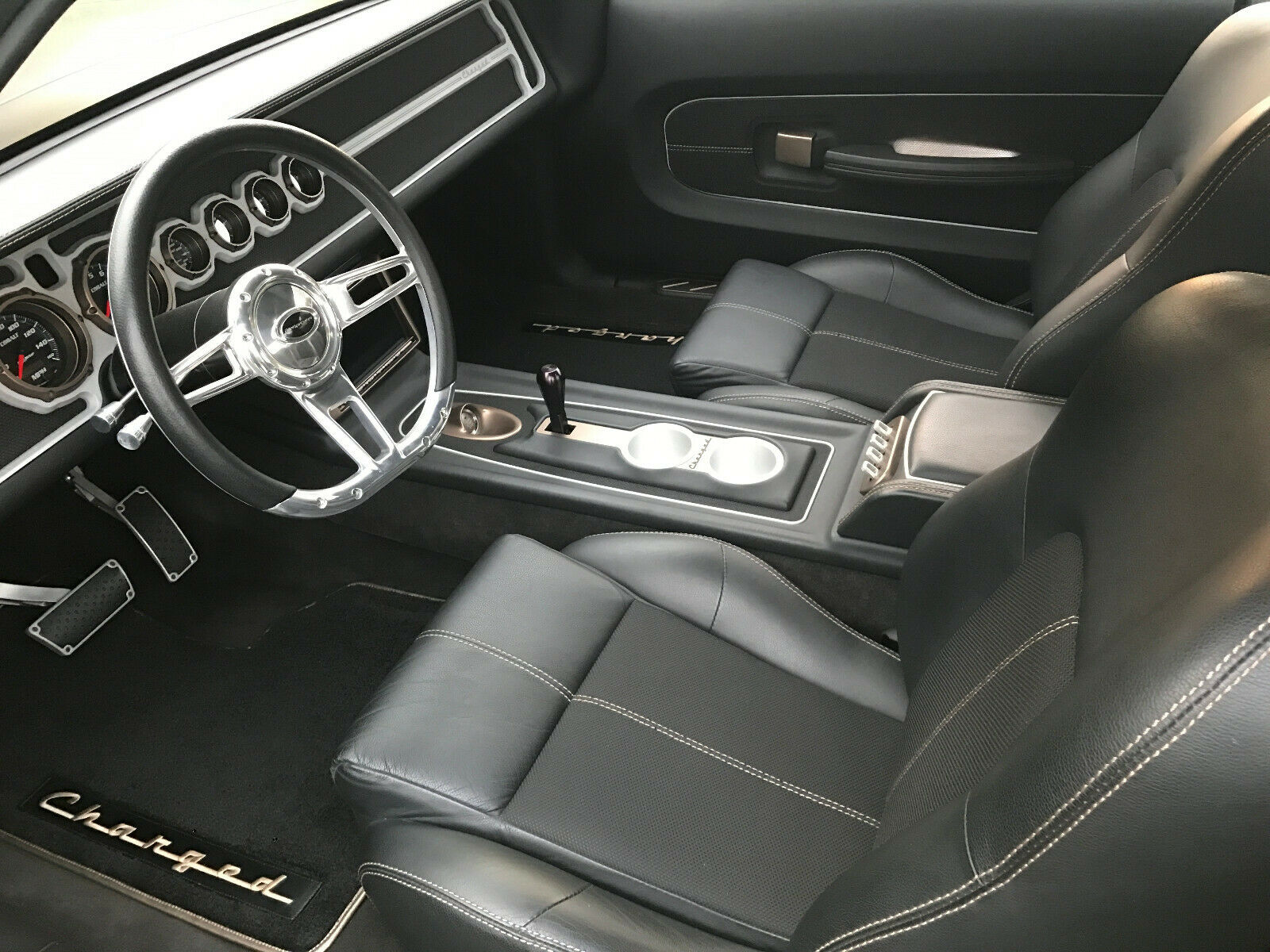 Clean 1970 Dodge Charger Restomod With 572 Cubic-Inch V8 Goes For $300K