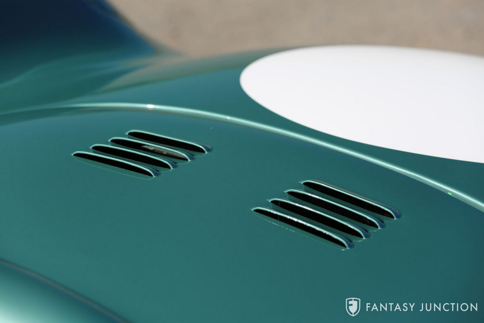 For $379,500, Live Like A Le Mans Racer With This 1958 Aston Martin DBR2 Replica