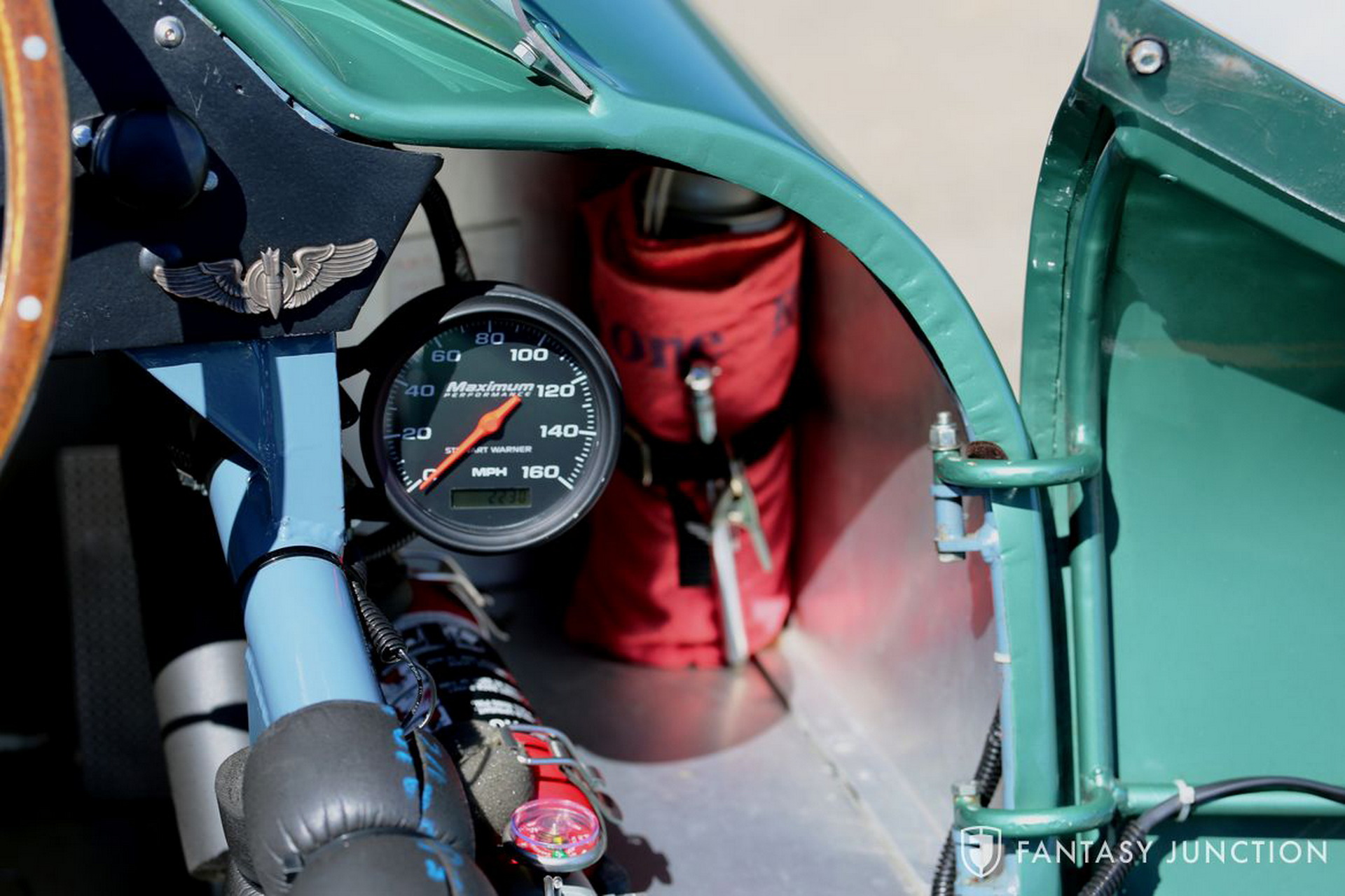 For $379,500, Live Like A Le Mans Racer With This 1958 Aston Martin DBR2 Replica