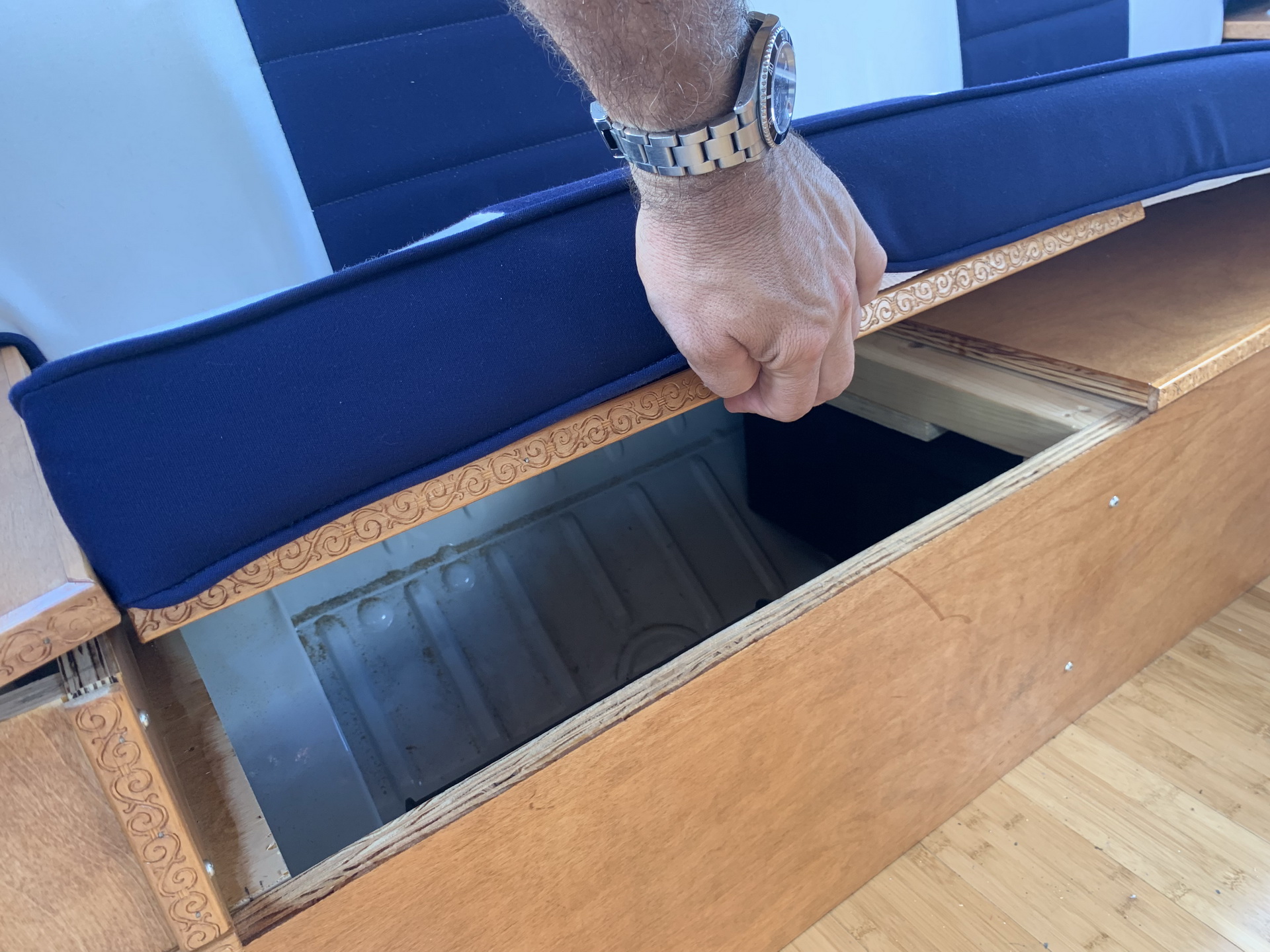 This Fully-Restored 1965 VW Bus Type II Will Cost You More Than A New Porsche Taycan