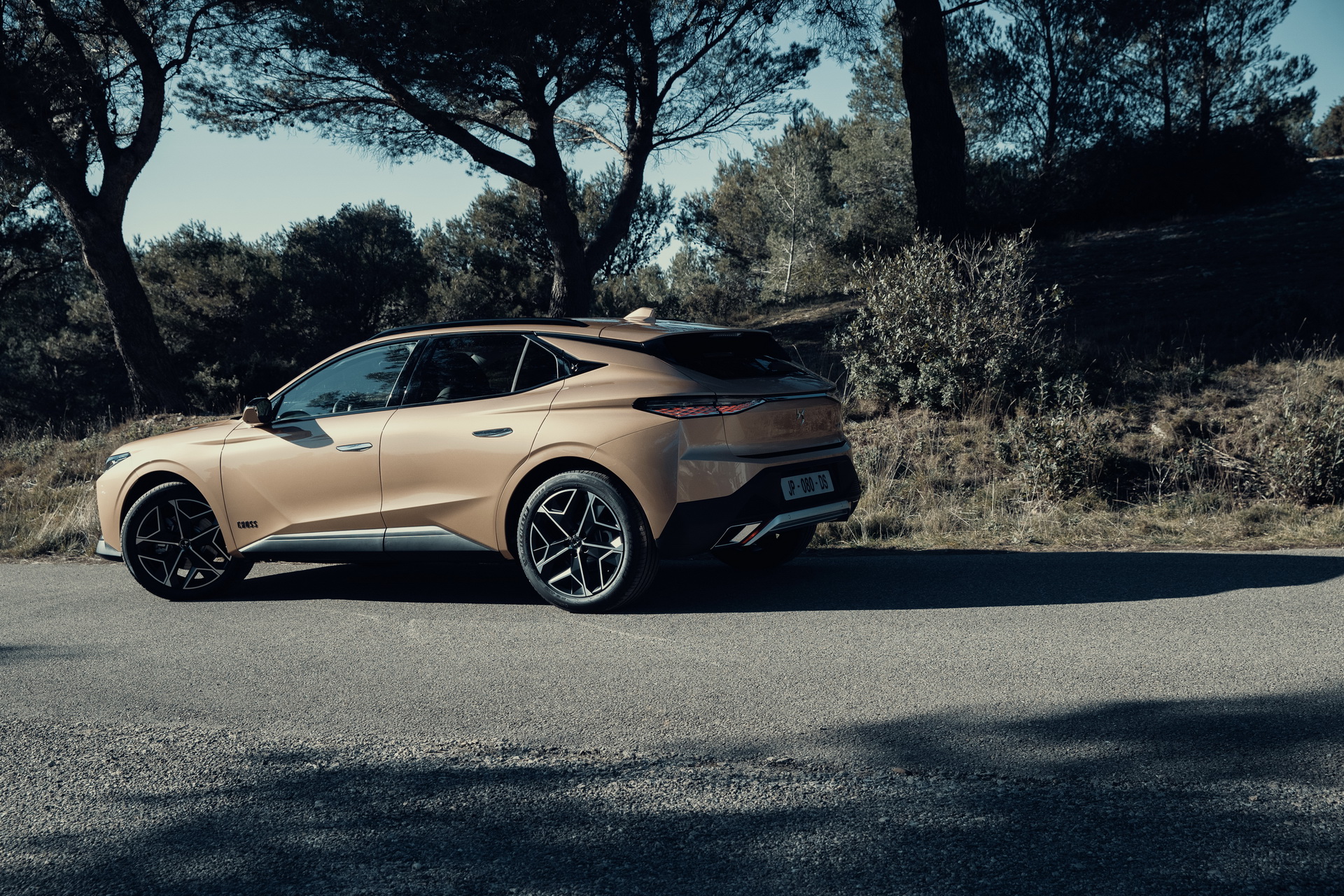 All-New DS 4 Debuts With Striking Looks, And An Interior That Demands Your Attention