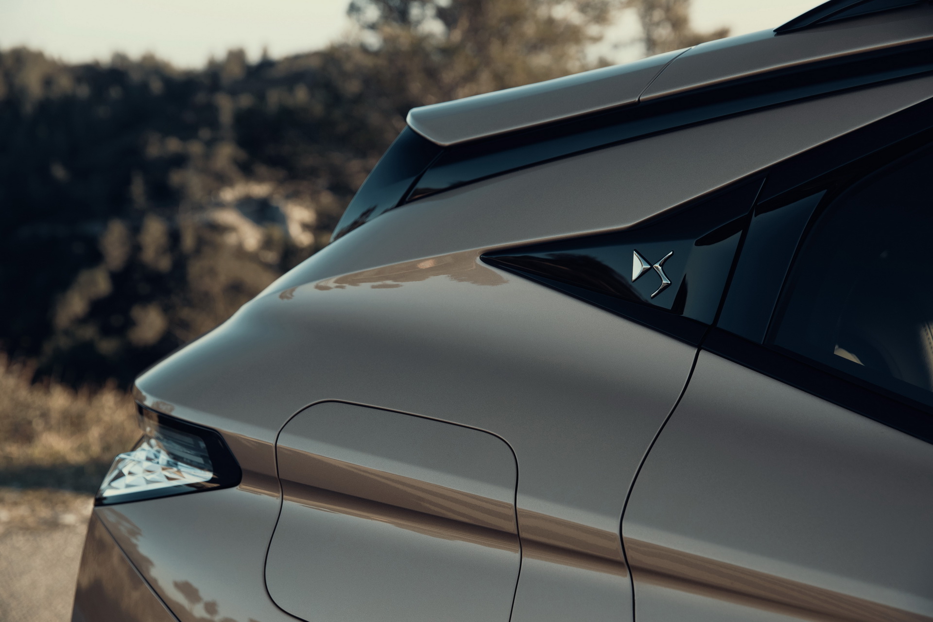 All-New DS 4 Debuts With Striking Looks, And An Interior That Demands Your Attention