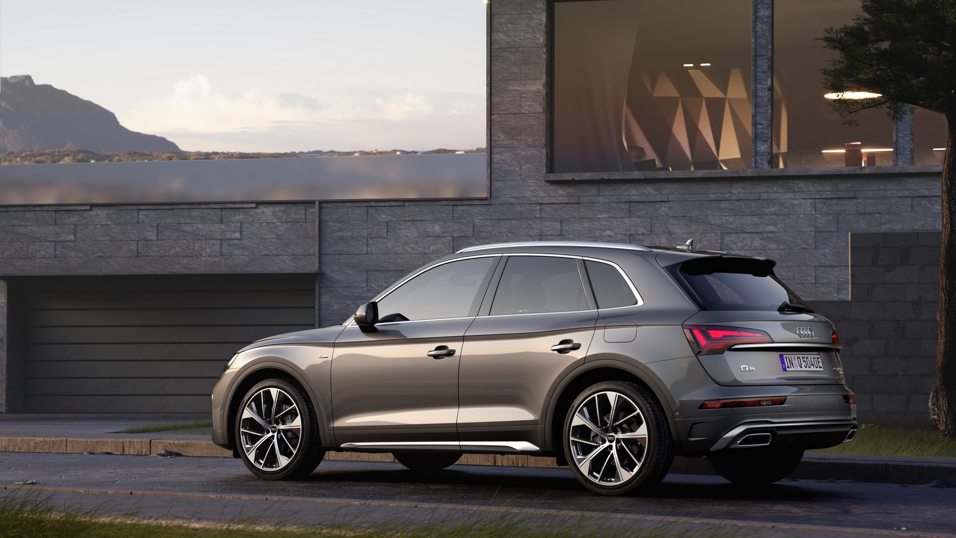 Audi Upgrades Plug-In Hybrid Q5, A6, and A7 Sportback With A Bigger Battery Pack
