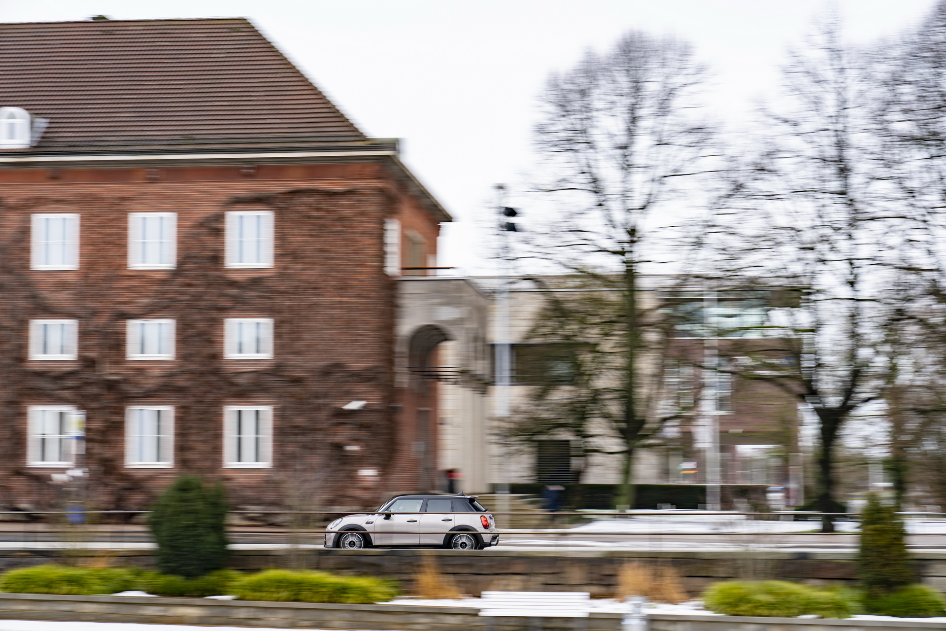 MINI’s Facelifted 5-Door Hatch Goes On Sale Across Europe