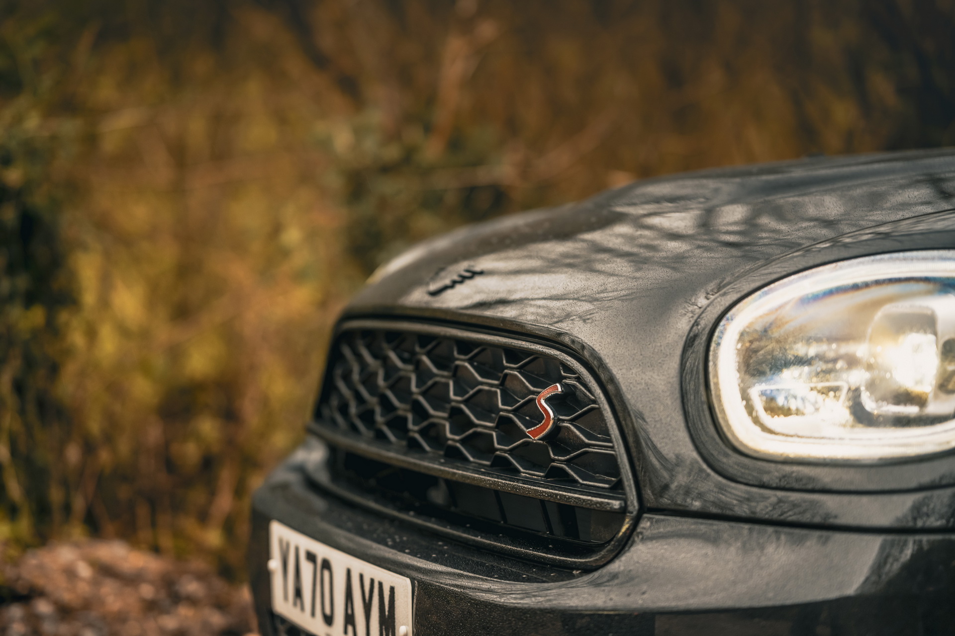 UK’s MINI Countryman And Clubman Get Possessed By The Shadow Edition Spirit