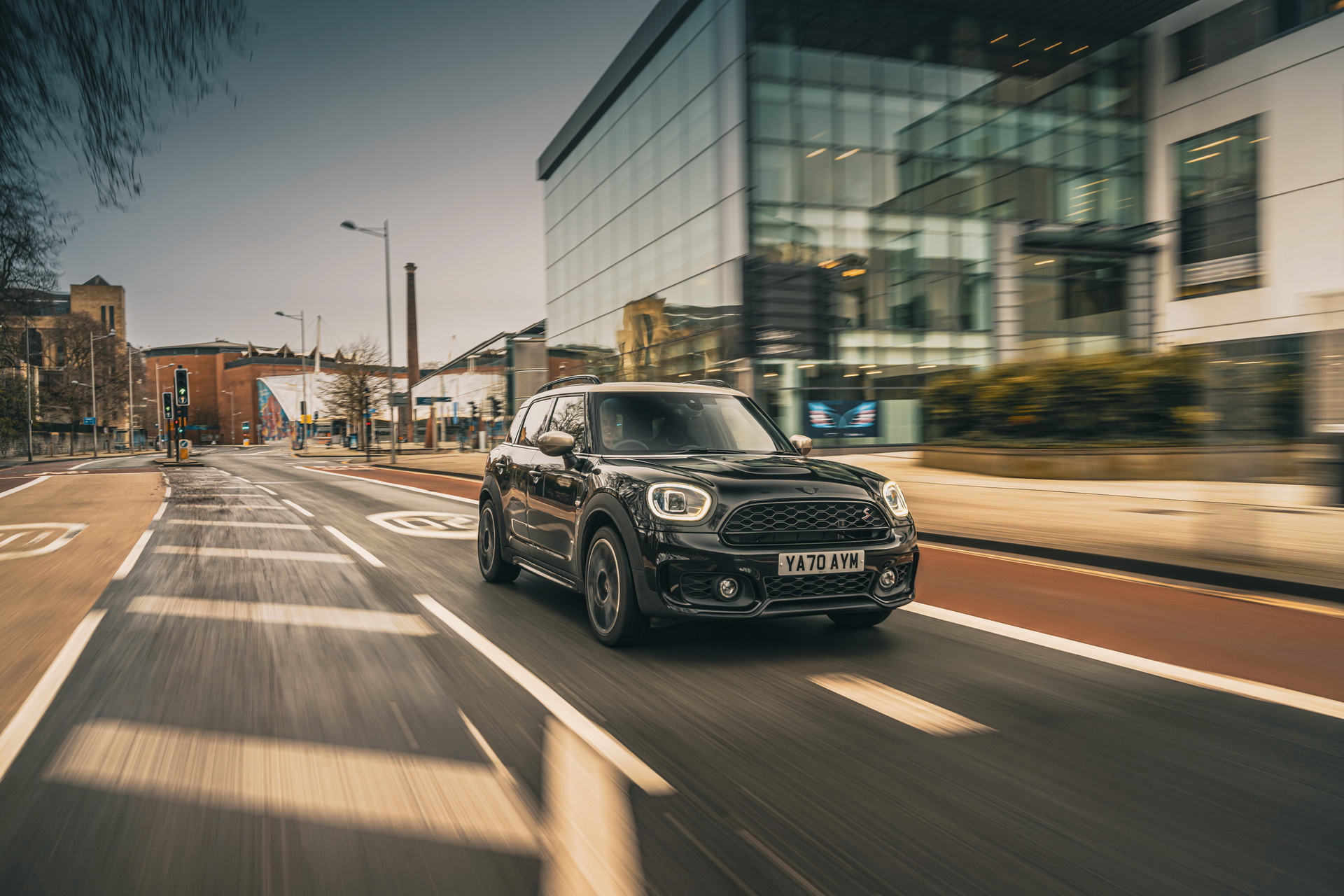 UK’s MINI Countryman And Clubman Get Possessed By The Shadow Edition Spirit