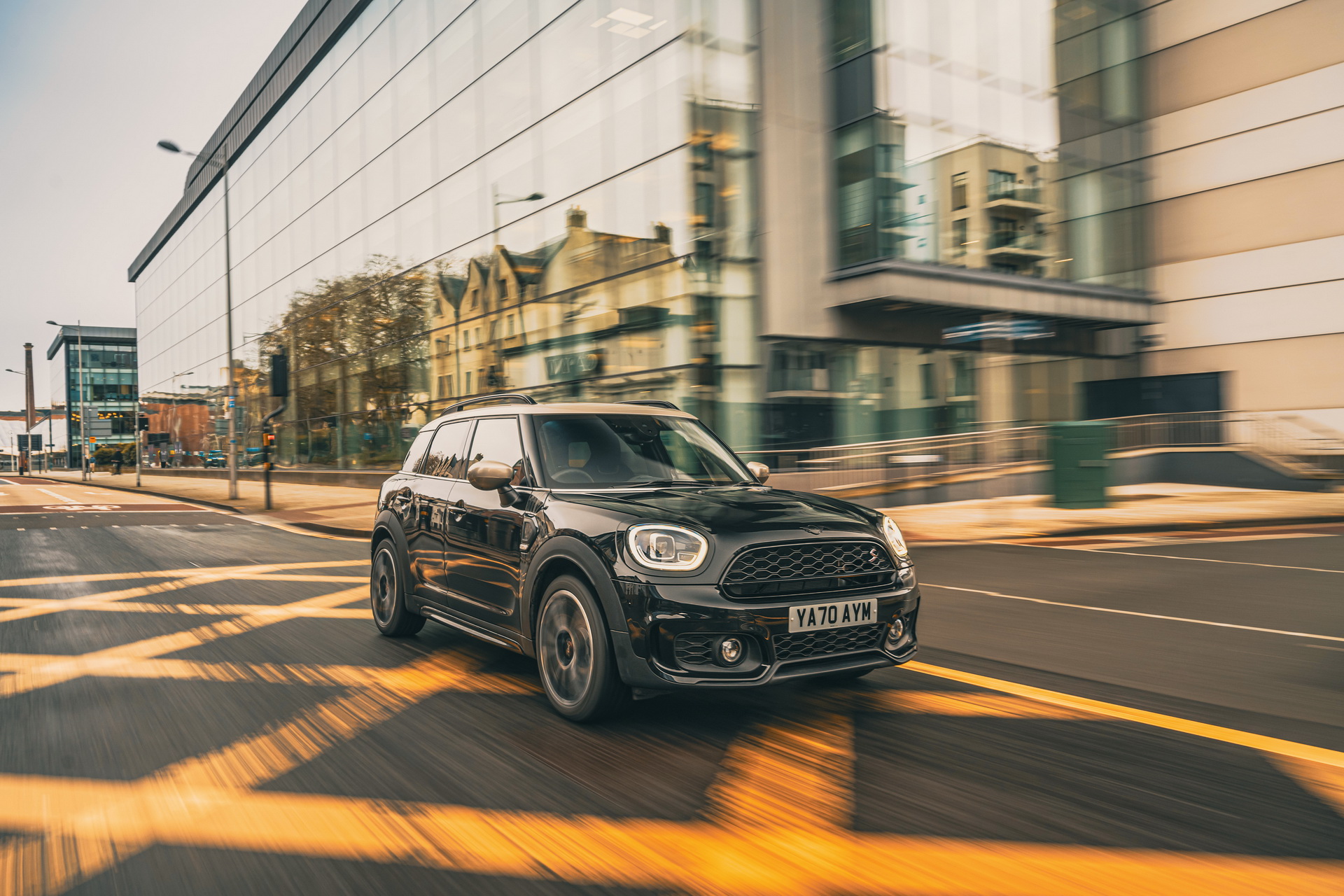UK’s MINI Countryman And Clubman Get Possessed By The Shadow Edition Spirit