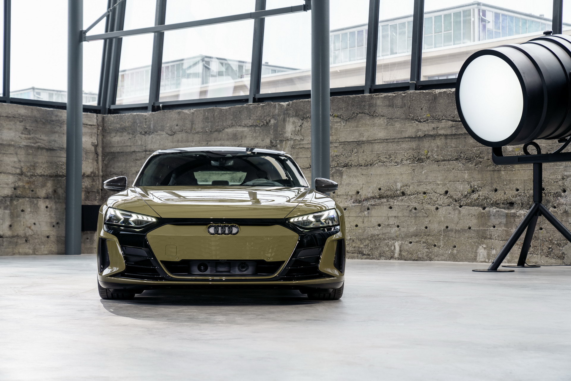 [Imagen: 2022-Audi-e-tron-GT-5.jpg]