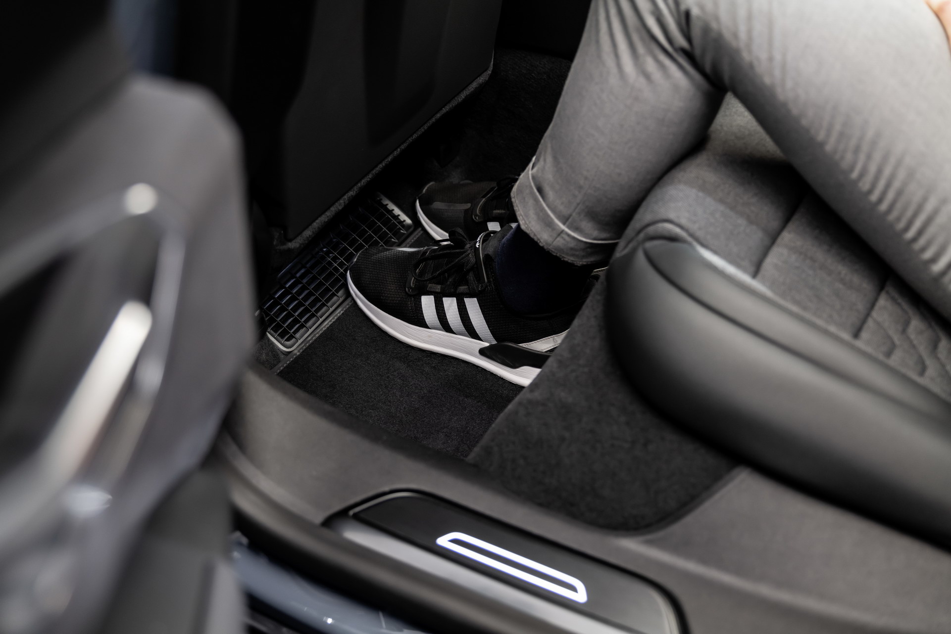 The 2022 Audi E-Tron GT Is Here, And It’s A Beaut With Electrifying Performance From $99,900