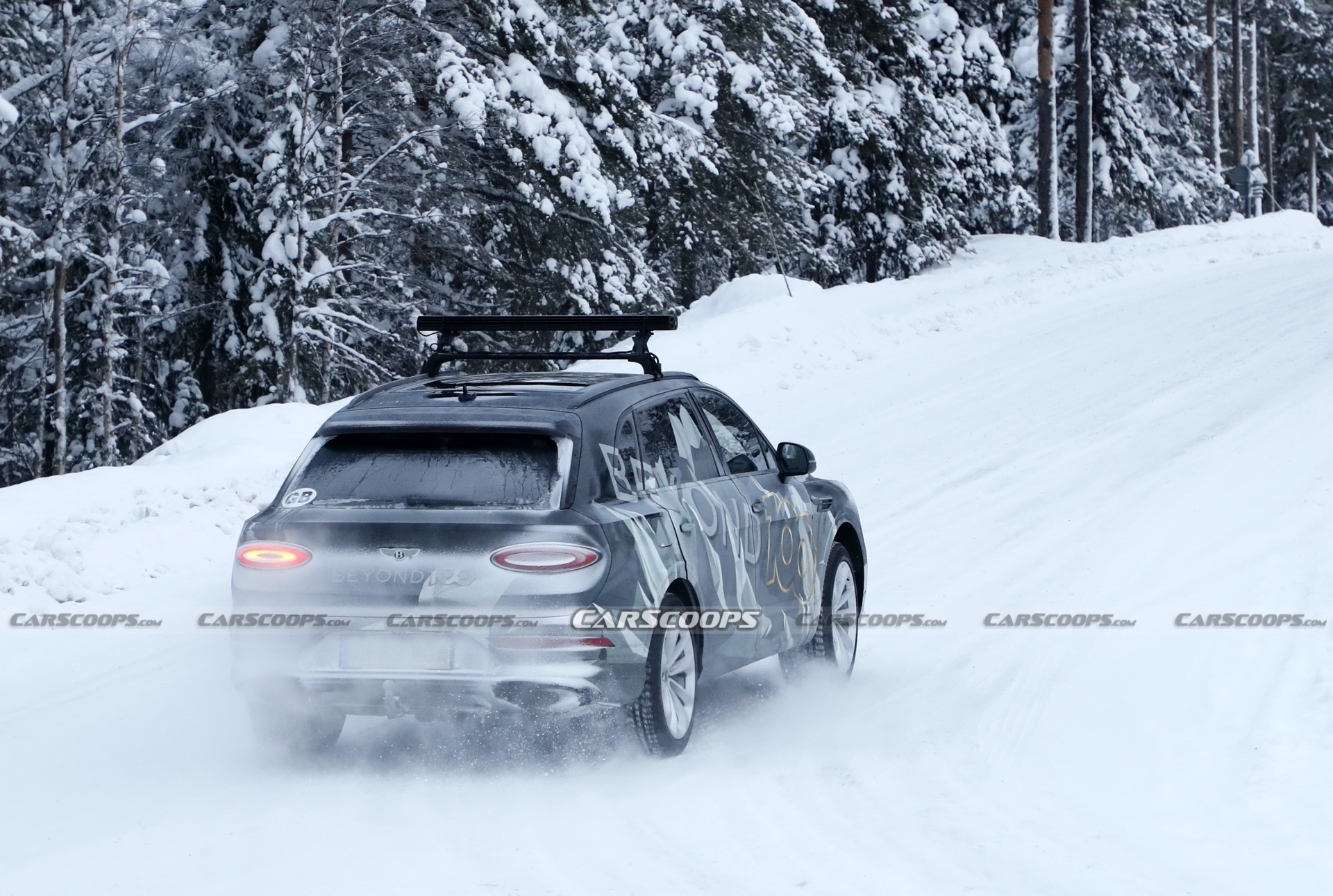 Bentley’s Bentayga Extended Wheelbase Spied During Winter Testing