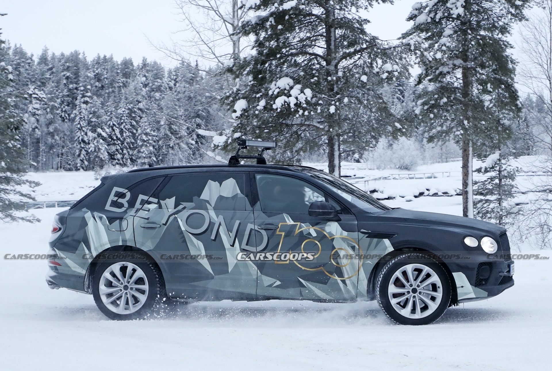 Bentley’s Bentayga Extended Wheelbase Spied During Winter Testing