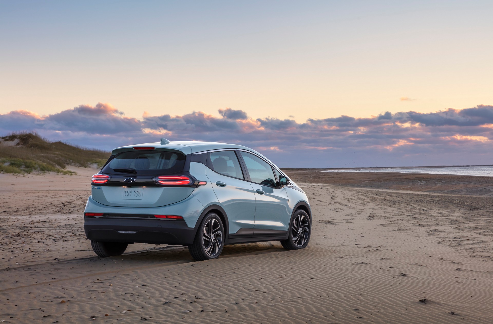 The 2022 Chevrolet Bolt And Bolt EUV Combine Bold Styling With Up To 259 Miles Of Range