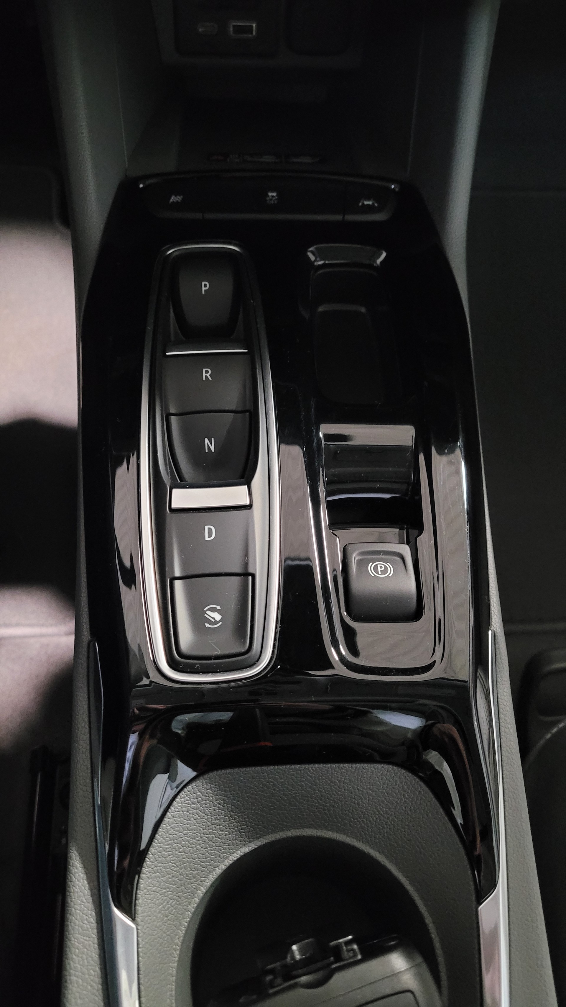 Driven: The 2022 Chevrolet Bolt EUV Is An Electric Super Cruiser