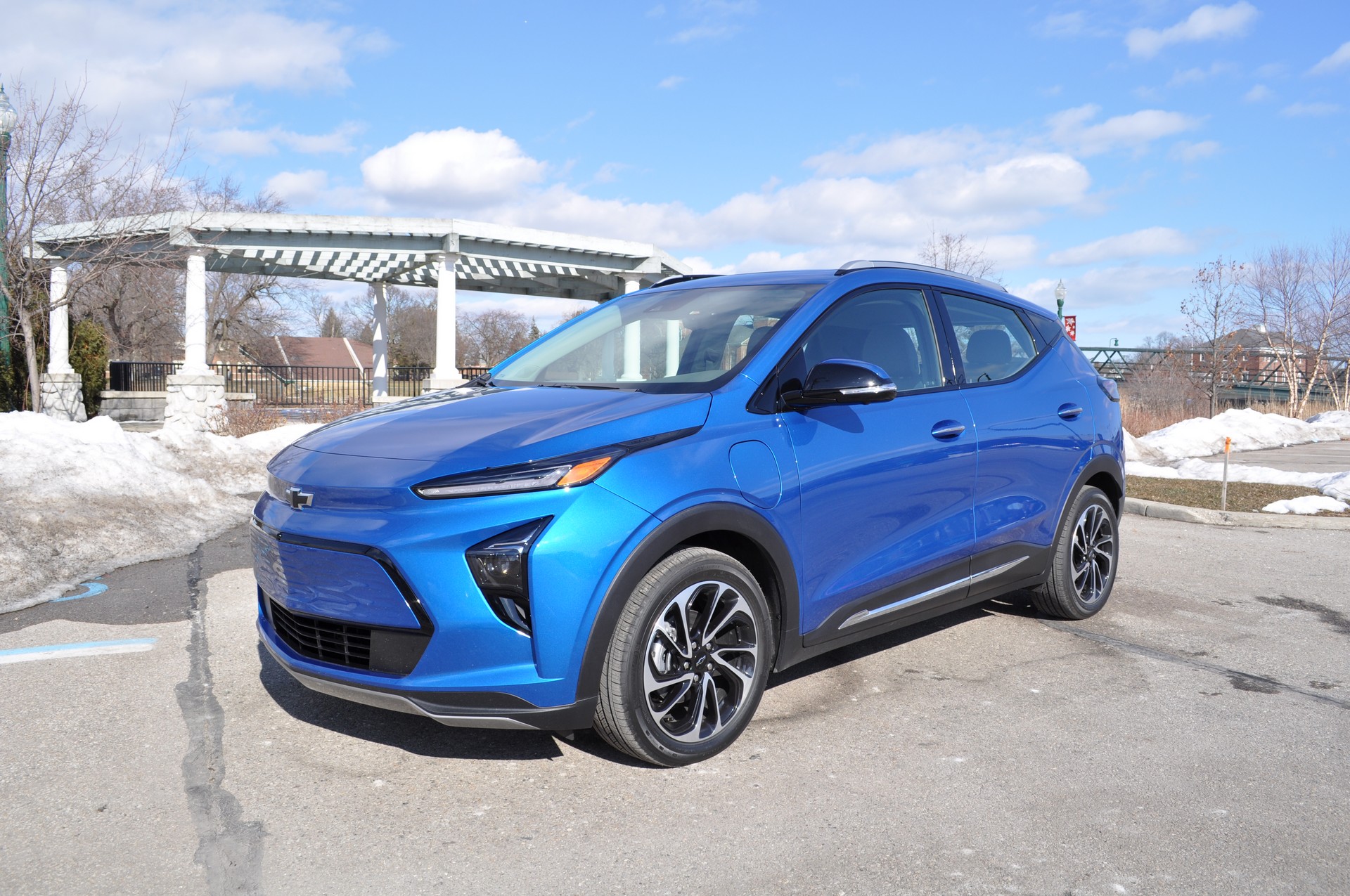 Driven: The 2022 Chevrolet Bolt EUV Is An Electric Super Cruiser