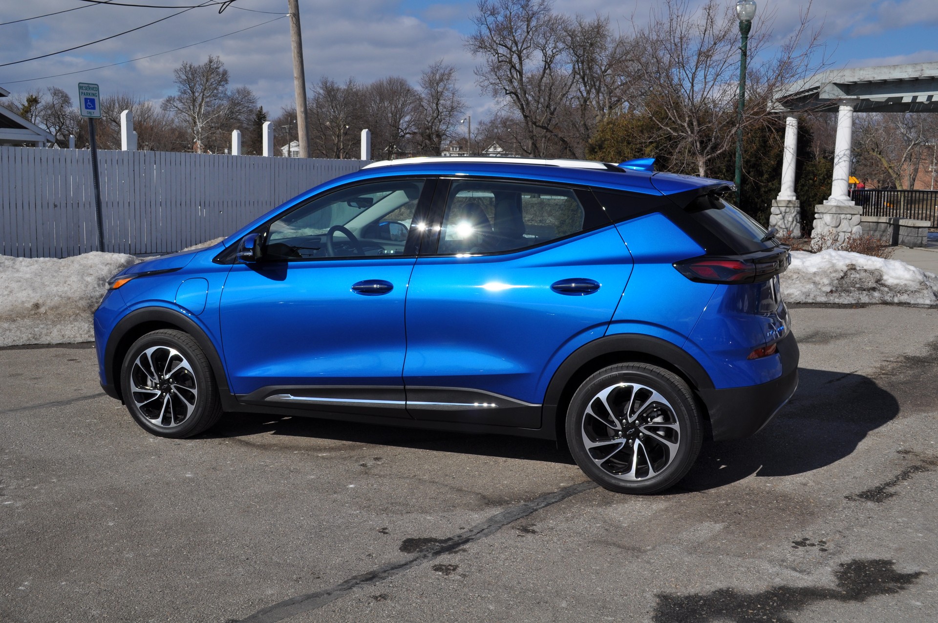 new-ev-tax-credits-in-2024-every-electric-vehicle-incentive
