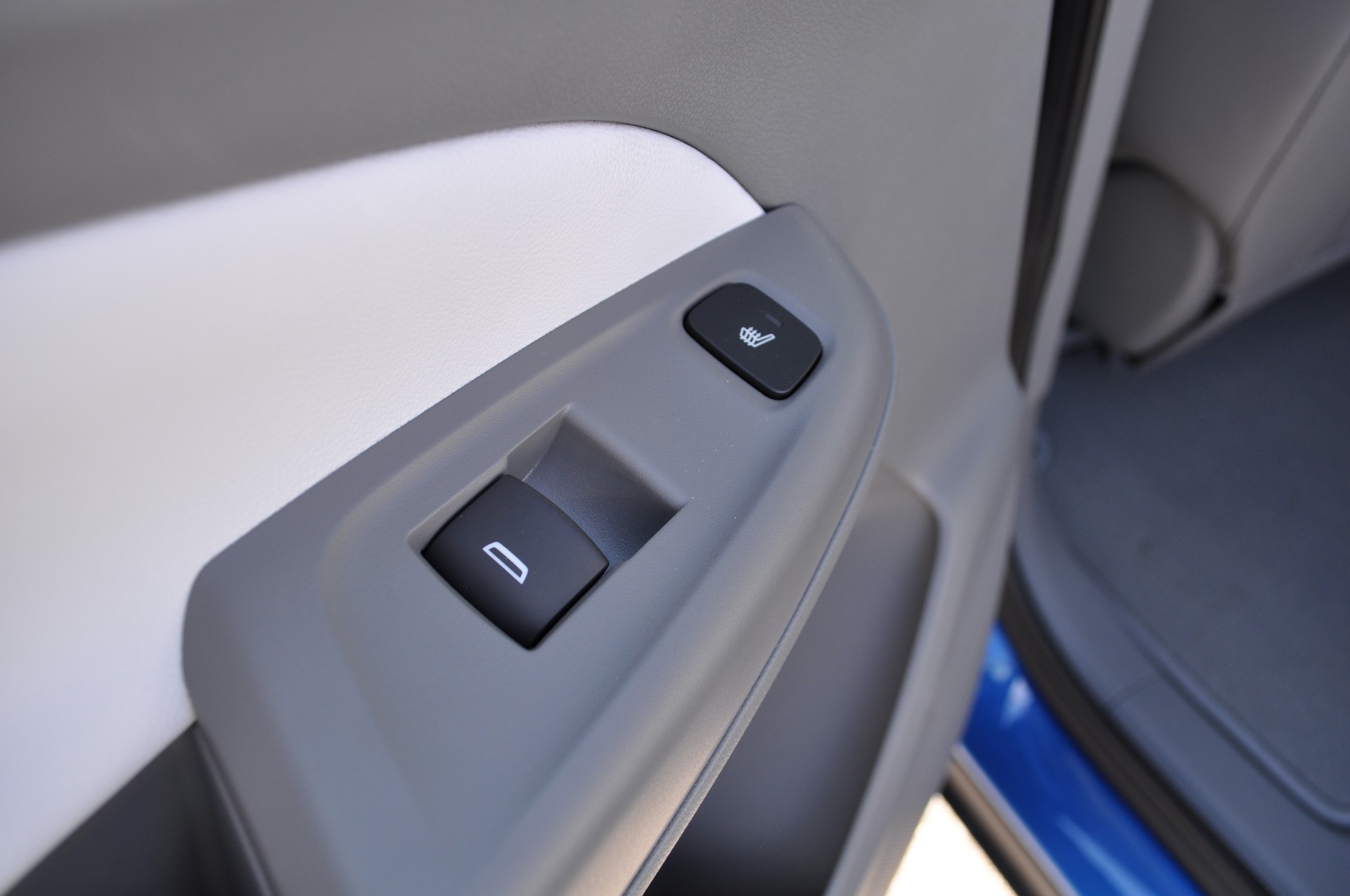 Driven: The 2022 Chevrolet Bolt EUV Is An Electric Super Cruiser