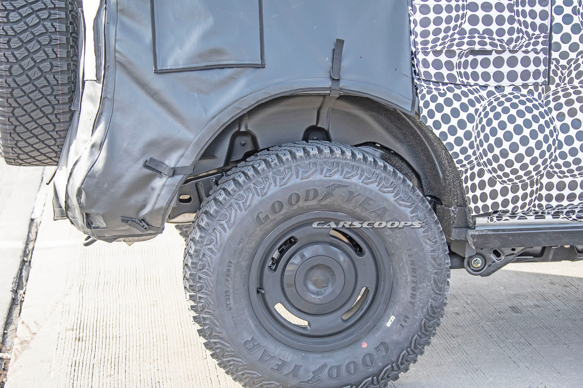 2022 Ford Bronco Heritage Edition Will Be Kicking It Old School