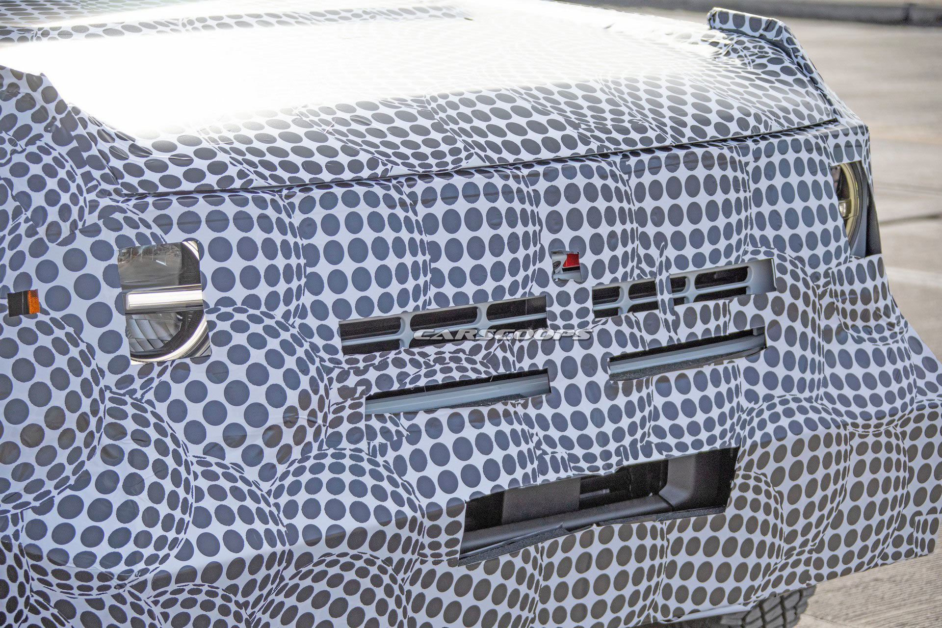 2022 Ford Bronco Heritage Edition Will Be Kicking It Old School