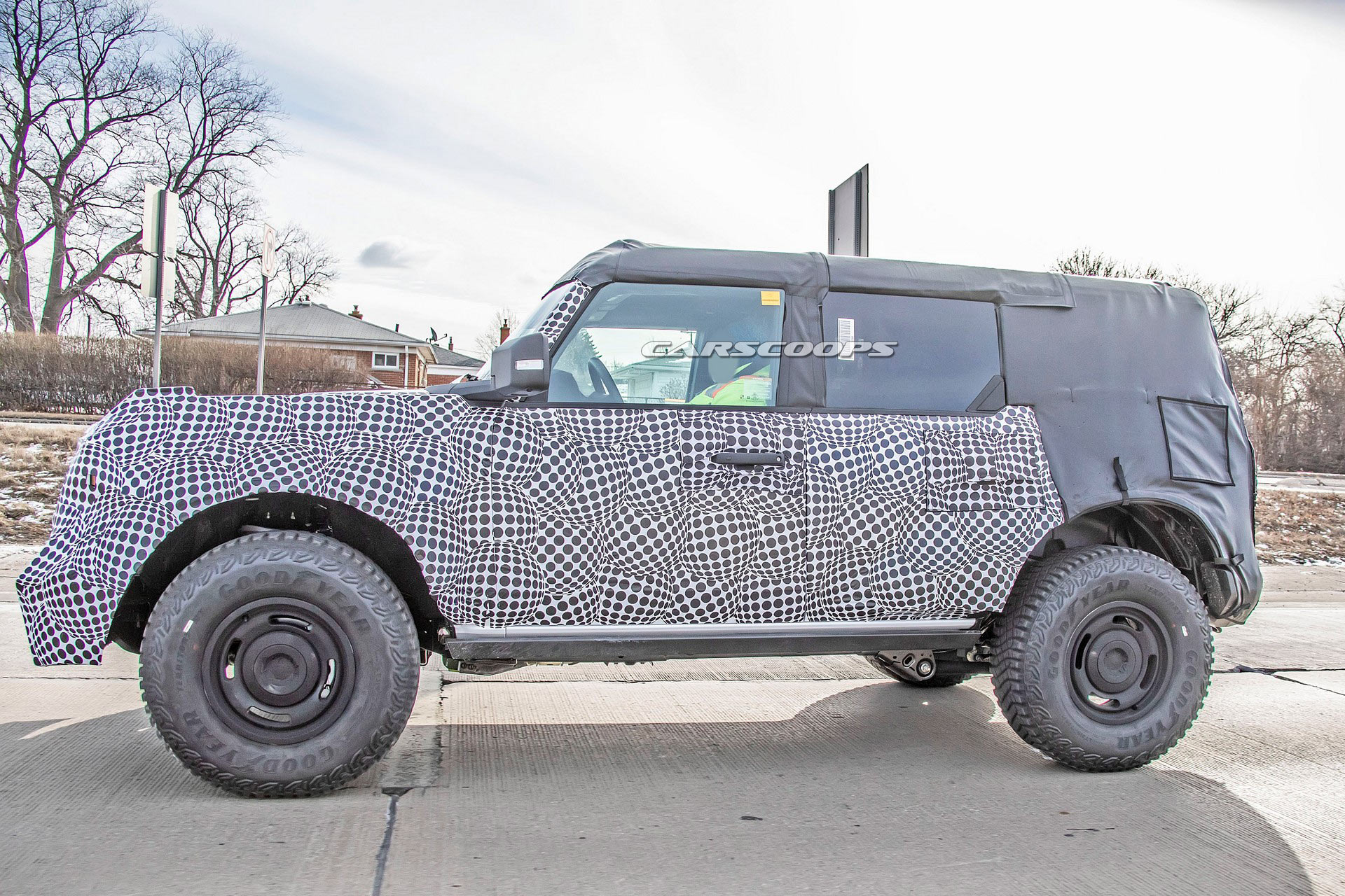 2022 Ford Bronco Heritage Edition Will Be Kicking It Old School