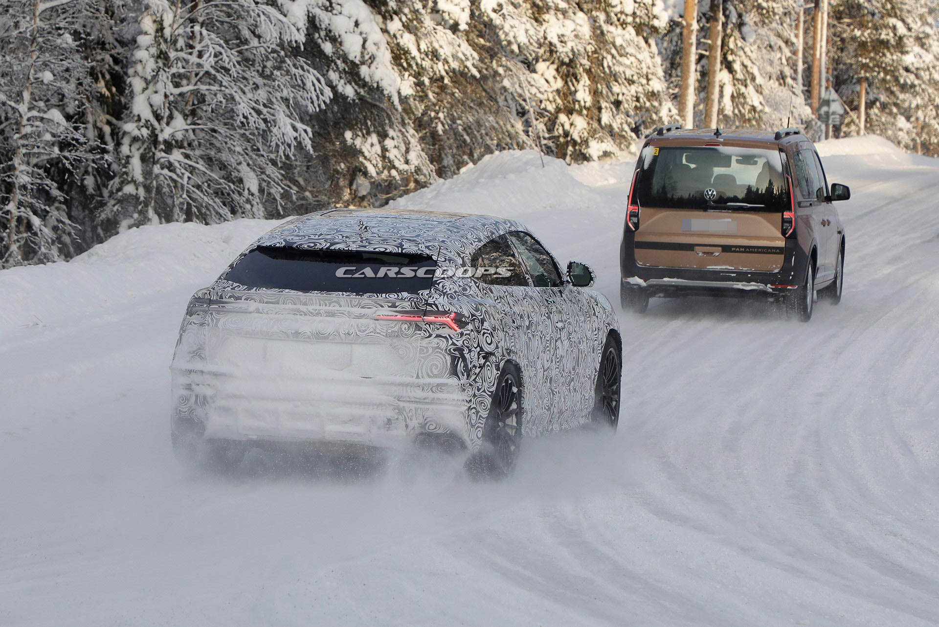 2022 Lamborghini Urus Spotted With Minor Styling Tweaks