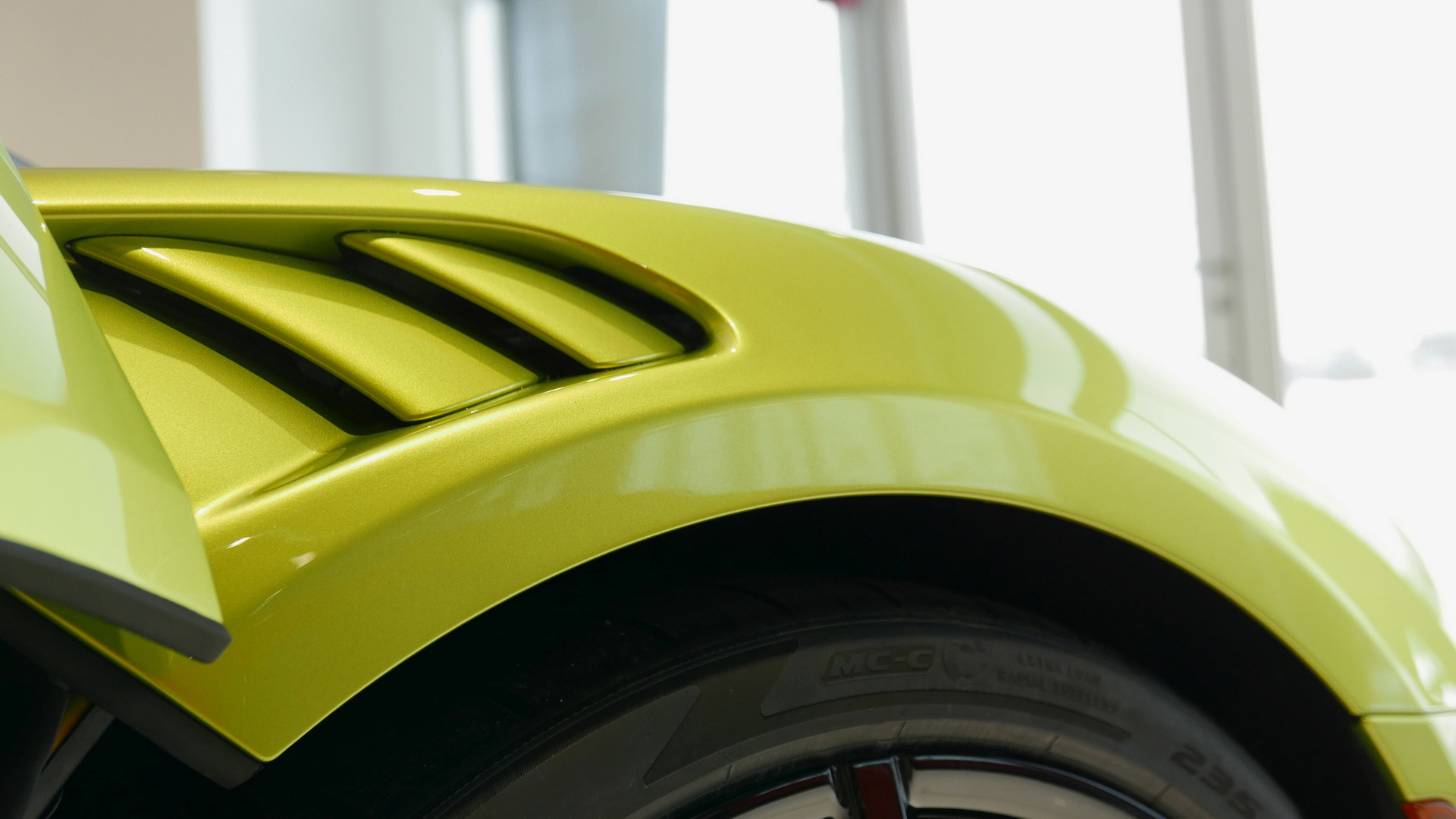 We Check Out The First 2022 McLaren Artura To Hit U.S. Shores In Person