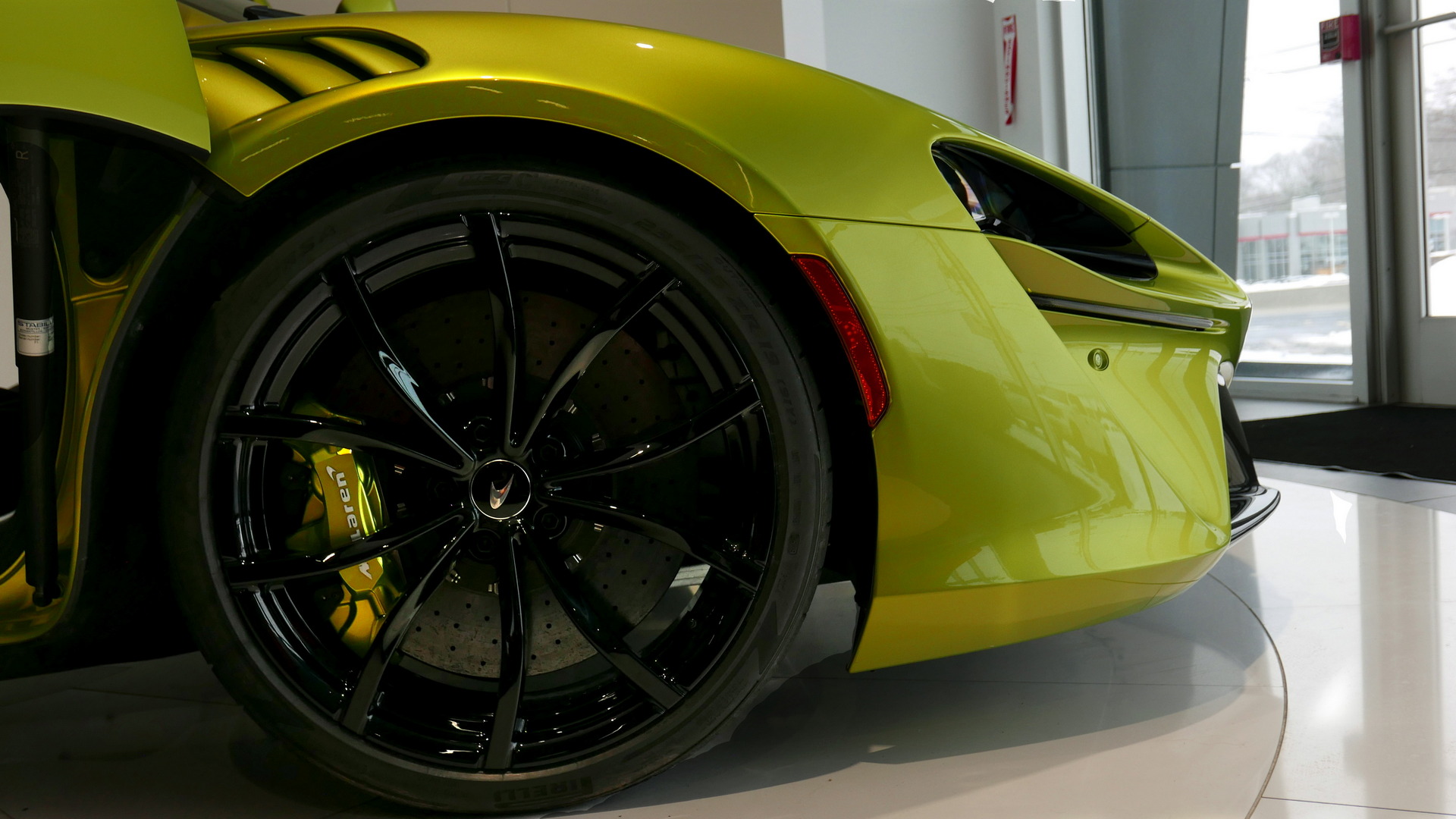 We Check Out The First 2022 McLaren Artura To Hit U.S. Shores In Person