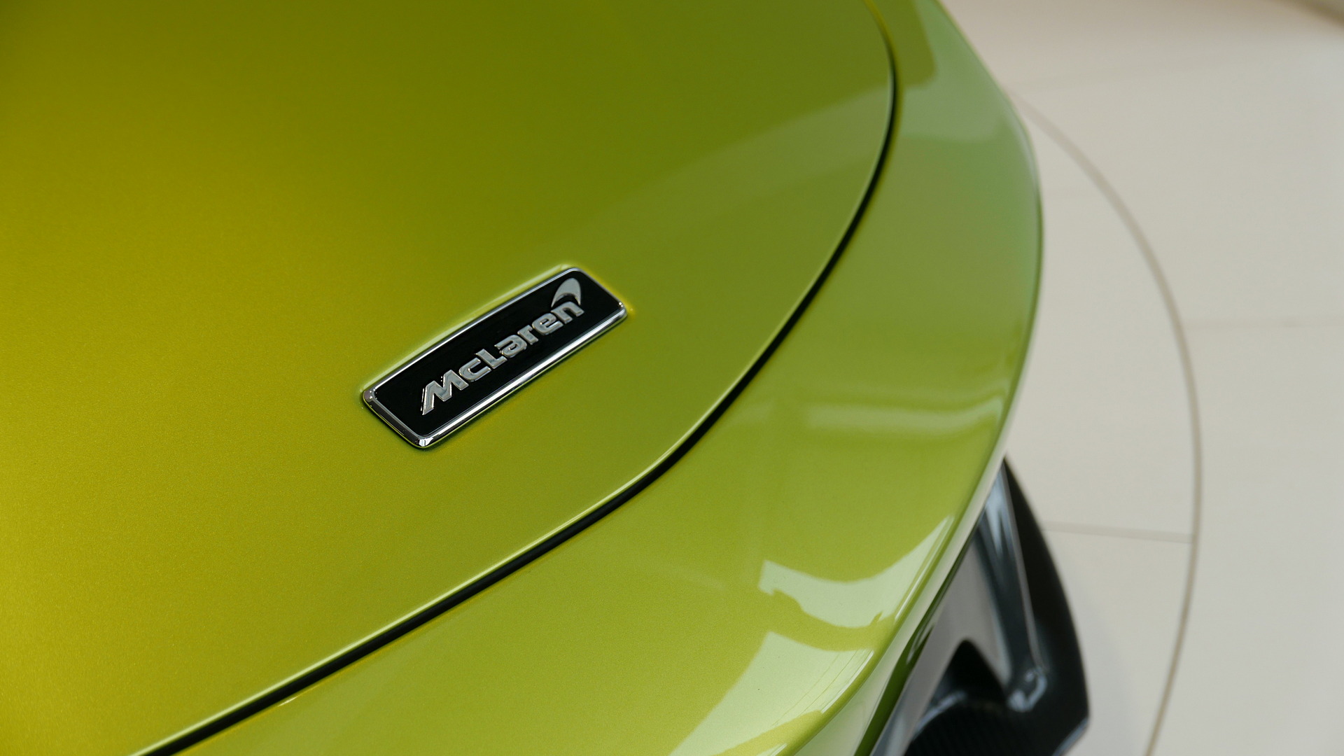 We Check Out The First 2022 McLaren Artura To Hit U.S. Shores In Person