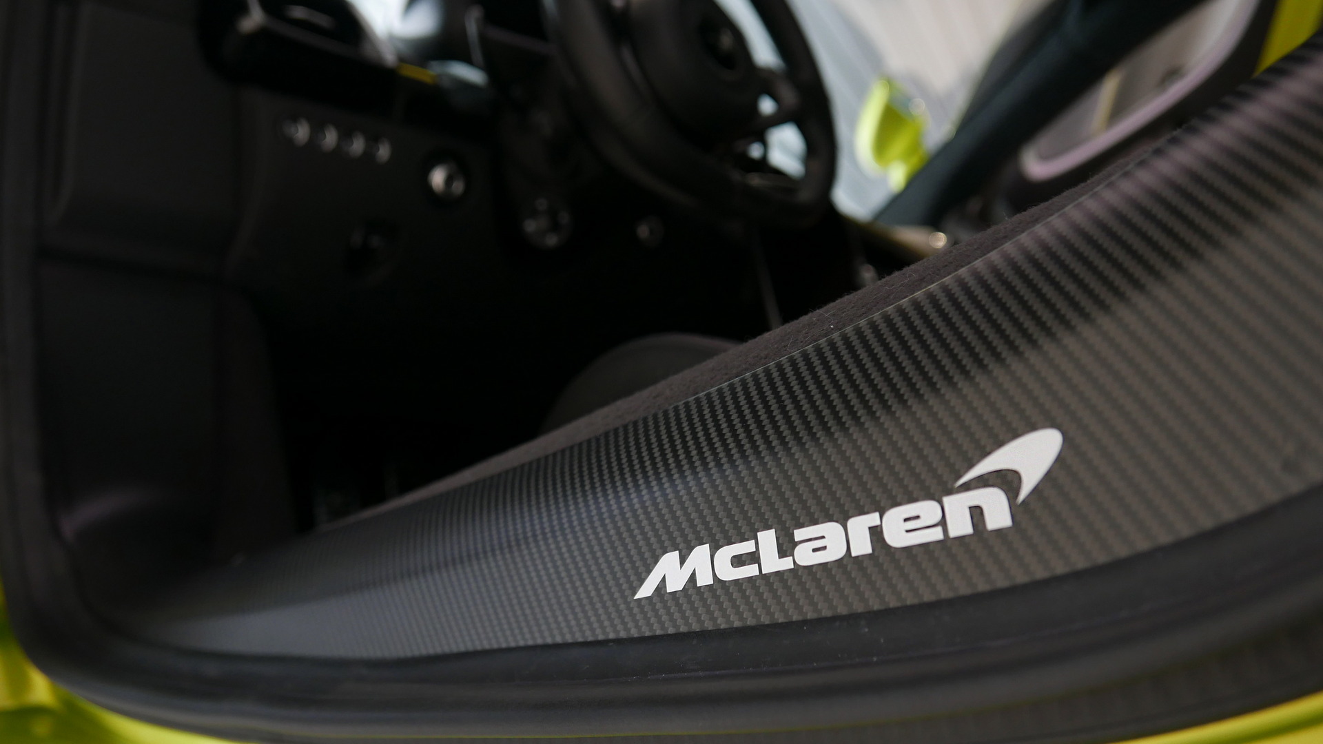 We Check Out The First 2022 McLaren Artura To Hit U.S. Shores In Person