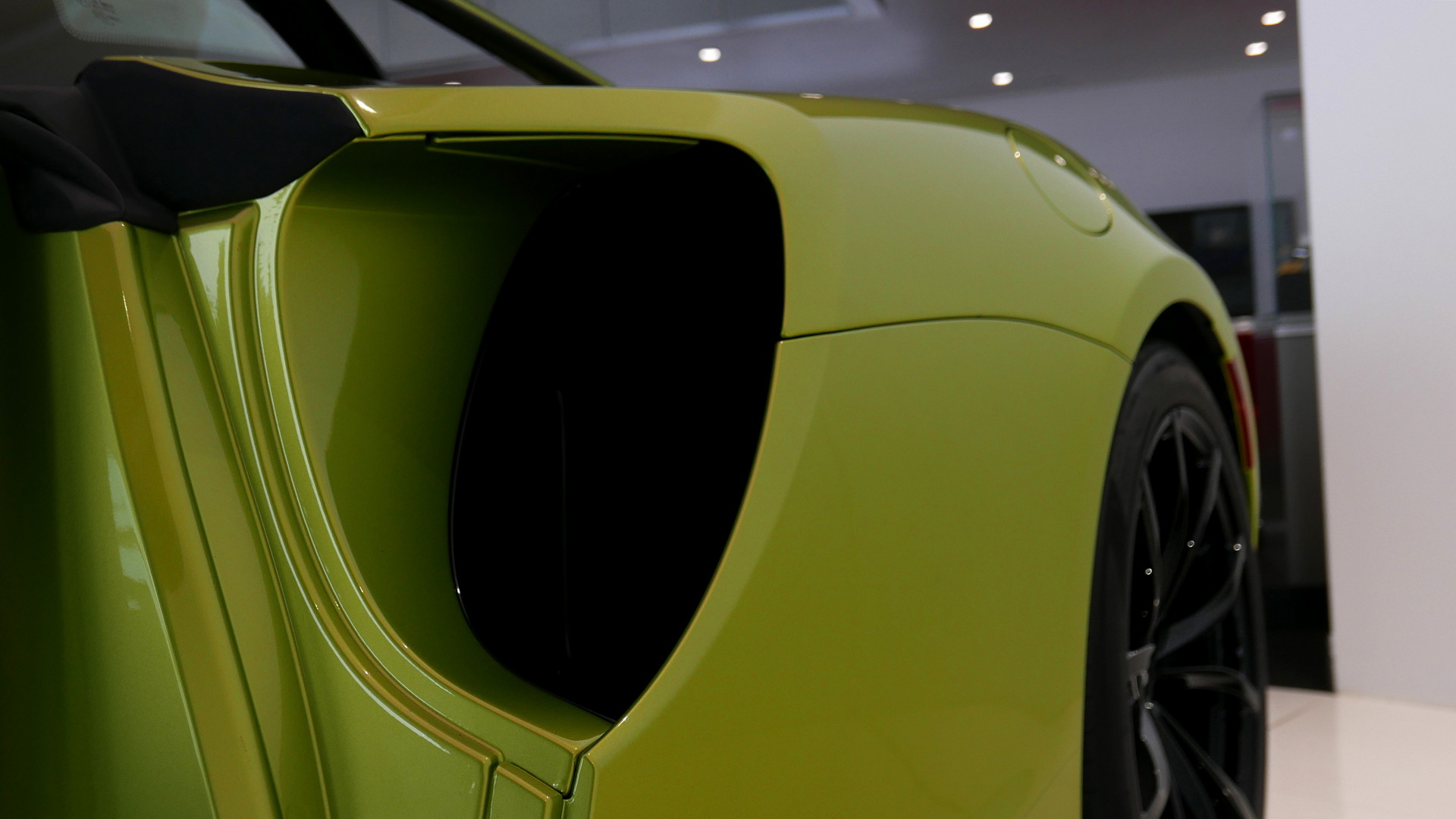 We Check Out The First 2022 McLaren Artura To Hit U.S. Shores In Person