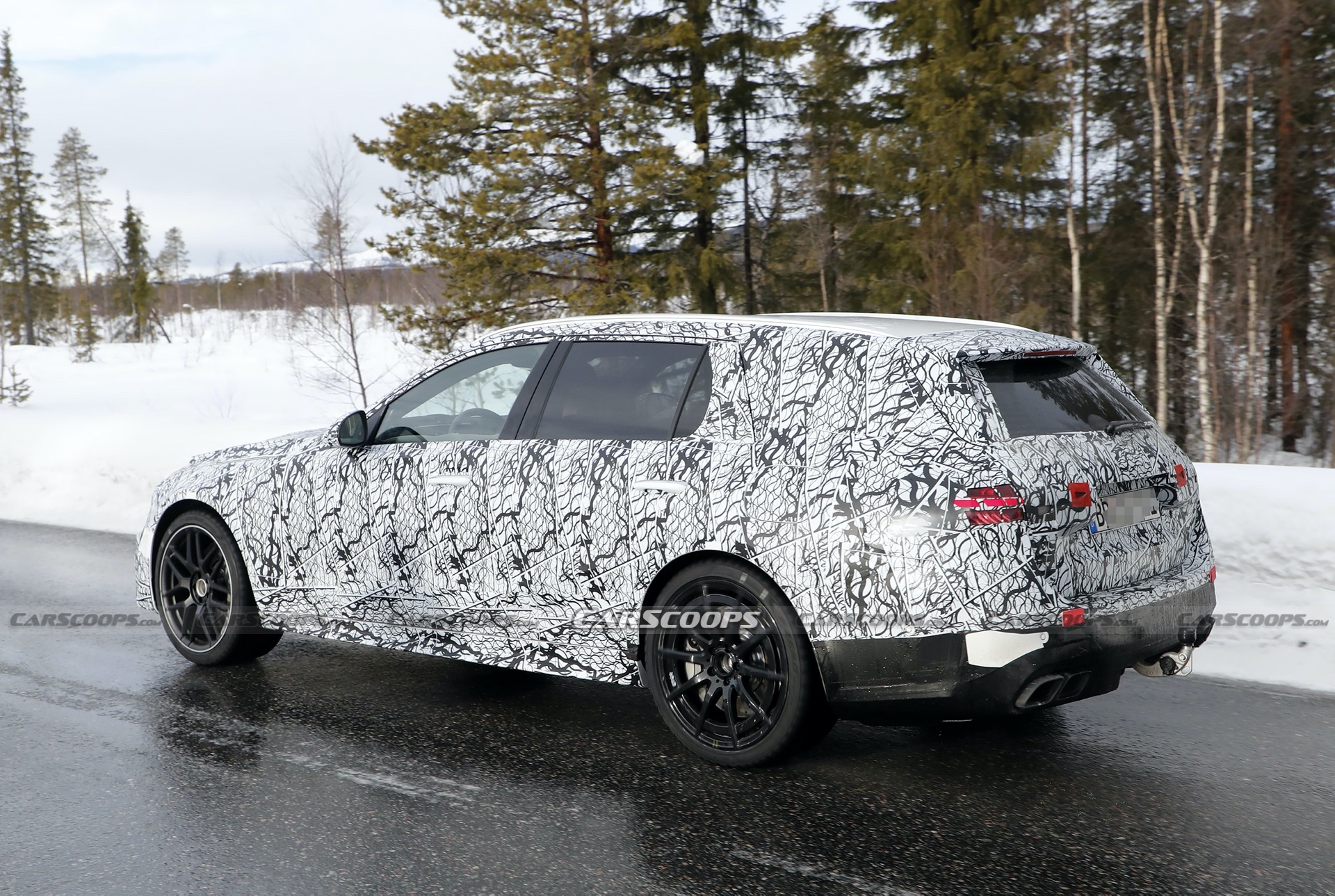 All New 2022 Mercedes-AMG C63 And C63 Wagon Spied Together For The First Time