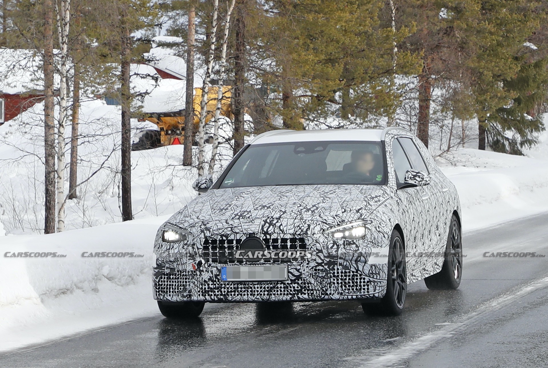 All New 2022 Mercedes-AMG C63 And C63 Wagon Spied Together For The First Time