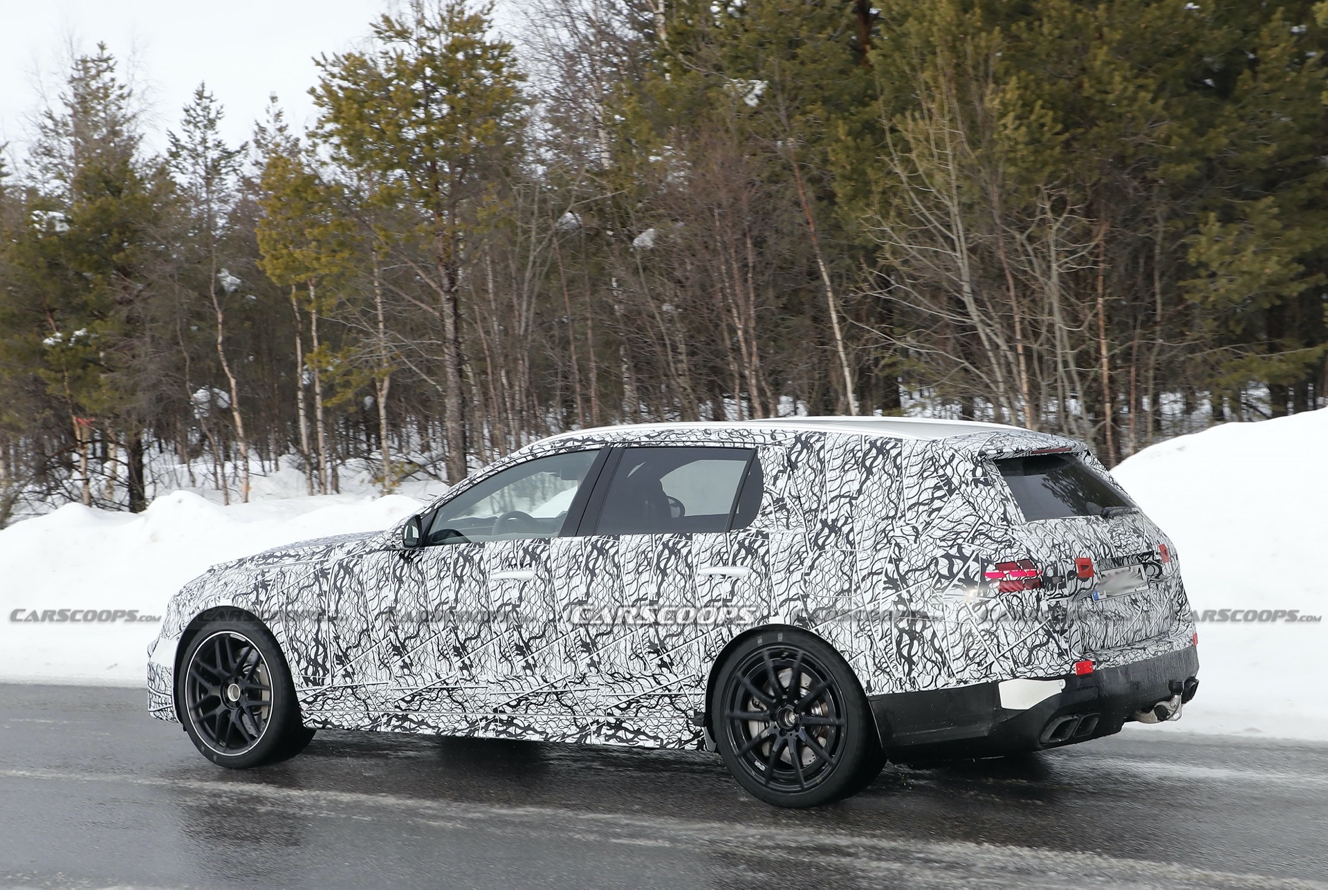 All New 2022 Mercedes-AMG C63 And C63 Wagon Spied Together For The First Time