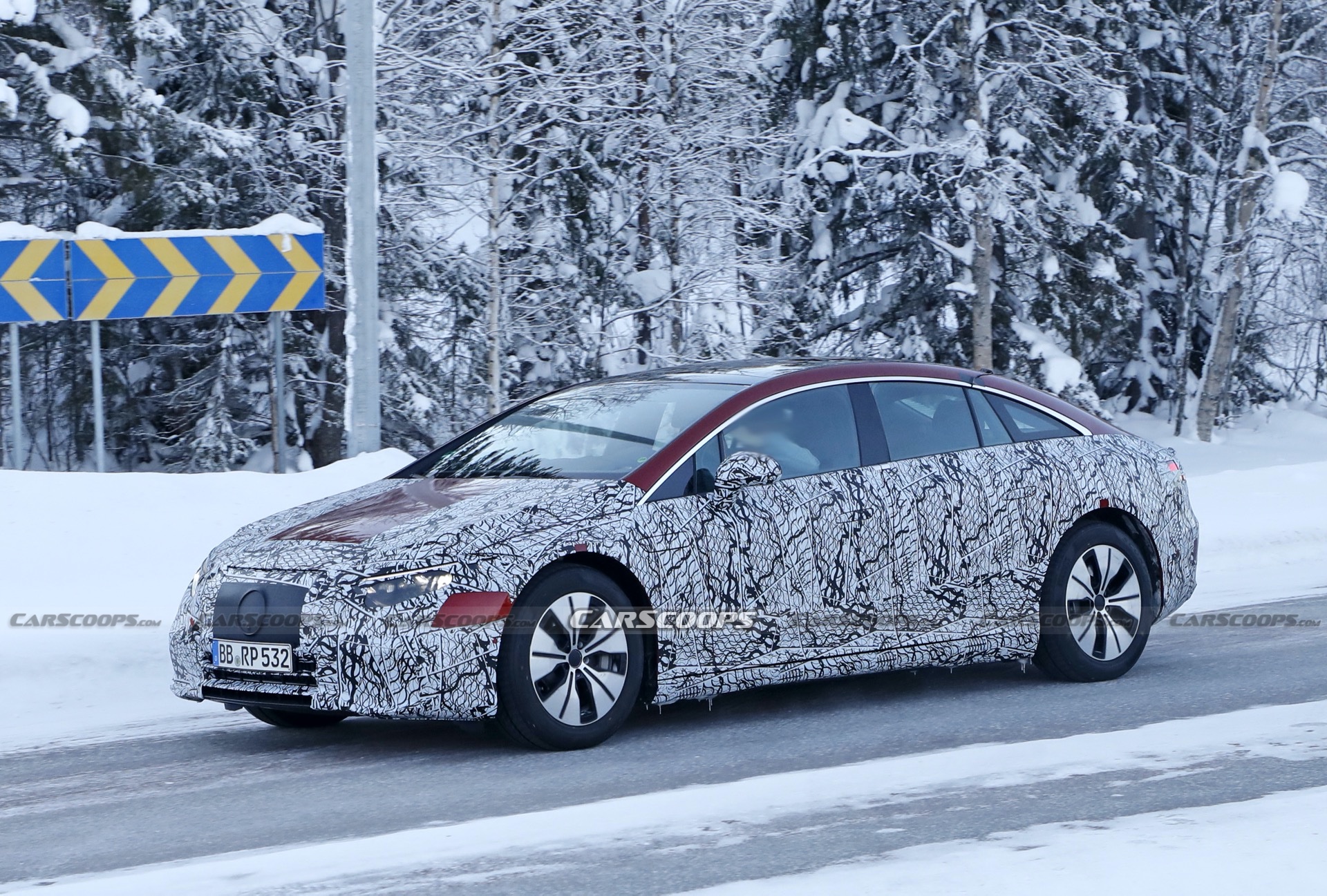 Mercedes’ 2022 EQS Electric Sedan Is Coming To Challenge The Audi E-Tron And Tesla Model S