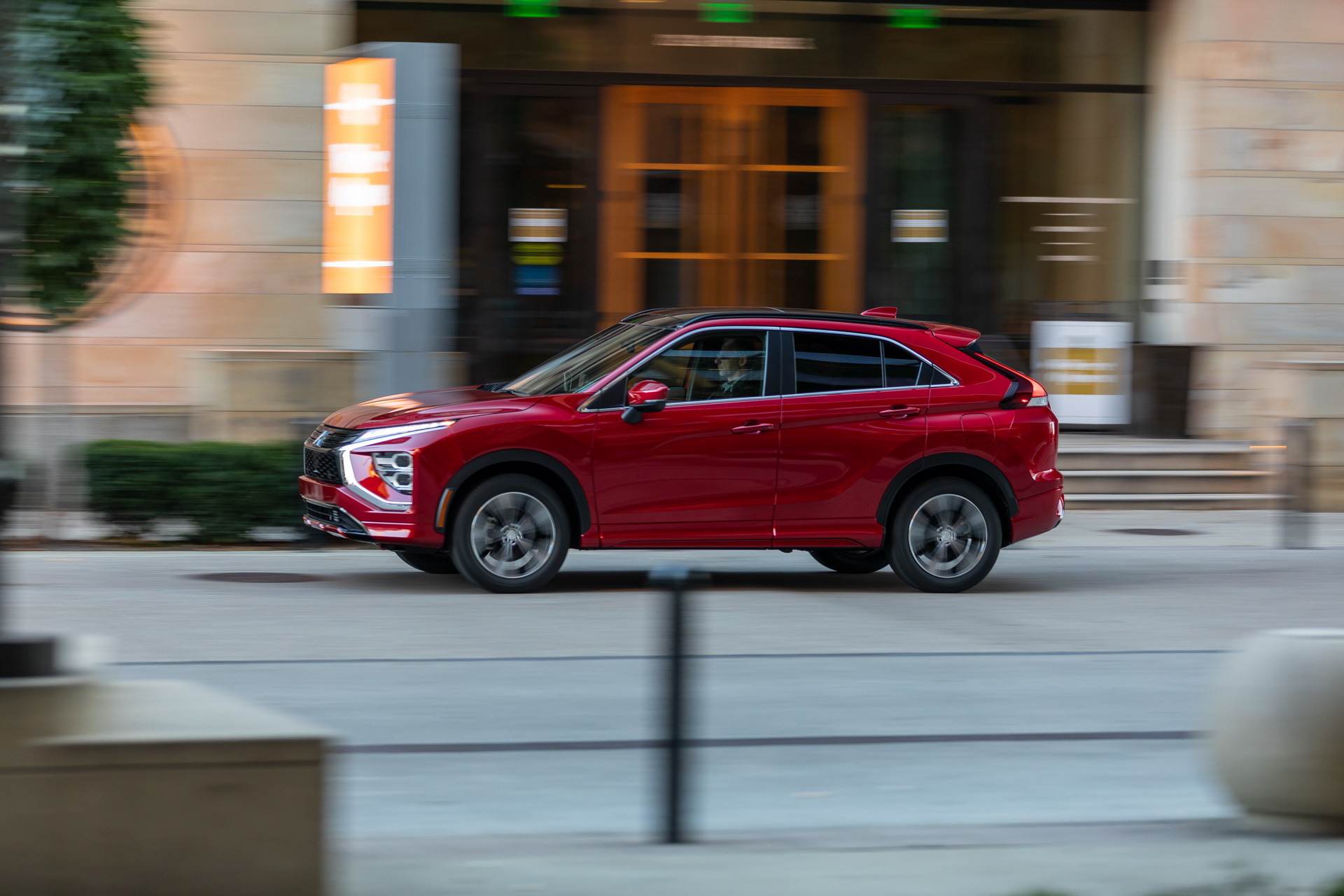 Face-Tweaked 2022 Mitsubishi Eclipse Cross Arrives In The U.S. From $24,590