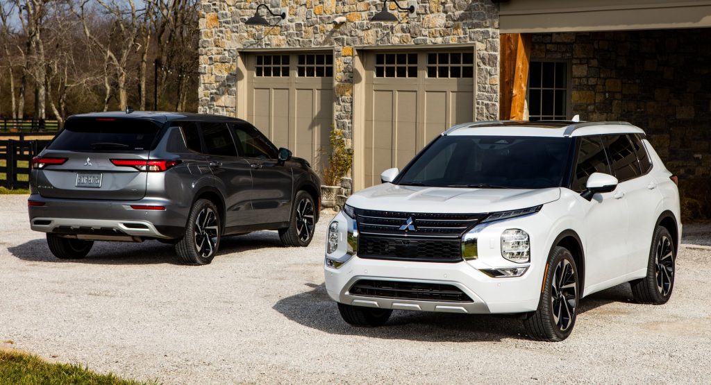  Some Mitsubishi Outlanders Are Throwing Blanks With Their Reverse Cameras