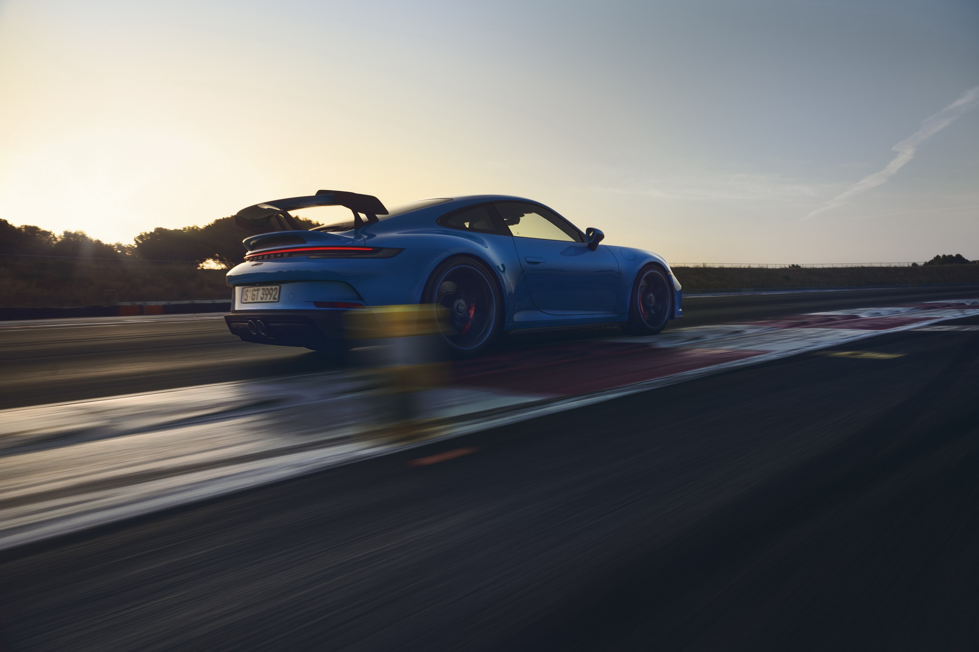 2022 Porsche 911 GT3: Revs Up To 9k, Laps ‘Ring In Under 7 Min, And Still Has Number Plates