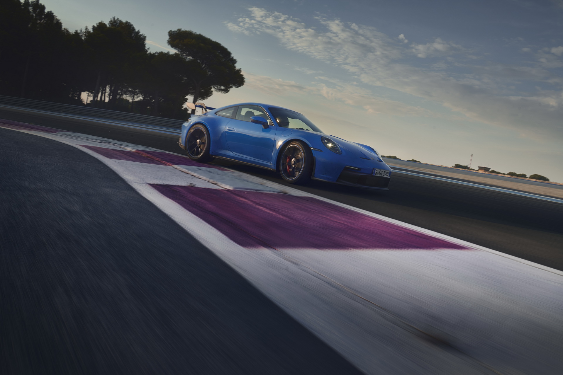 2022 Porsche 911 GT3: Revs Up To 9k, Laps ‘Ring In Under 7 Min, And Still Has Number Plates